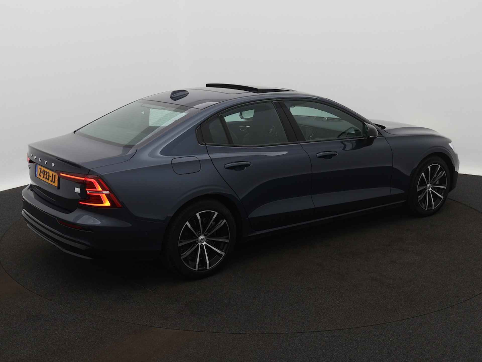 Volvo S60 2.0 T6 Ultra Dark - 11/35