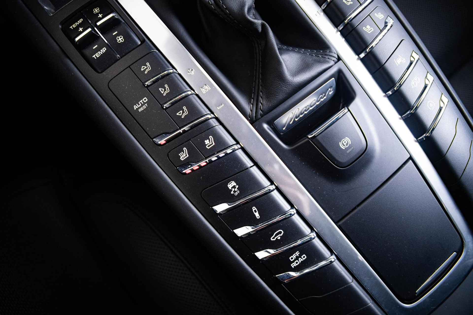 Porsche Macan 2.9 Turbo Panoramadak - Luchtvering - Sportdesign Pakket - Stoelverwaming/ventilatie - Sportuitlaat - Adaptieve Cruise Control - Interieurvoorverwarming - BOSE - Interieurpakket carbon - 18/69