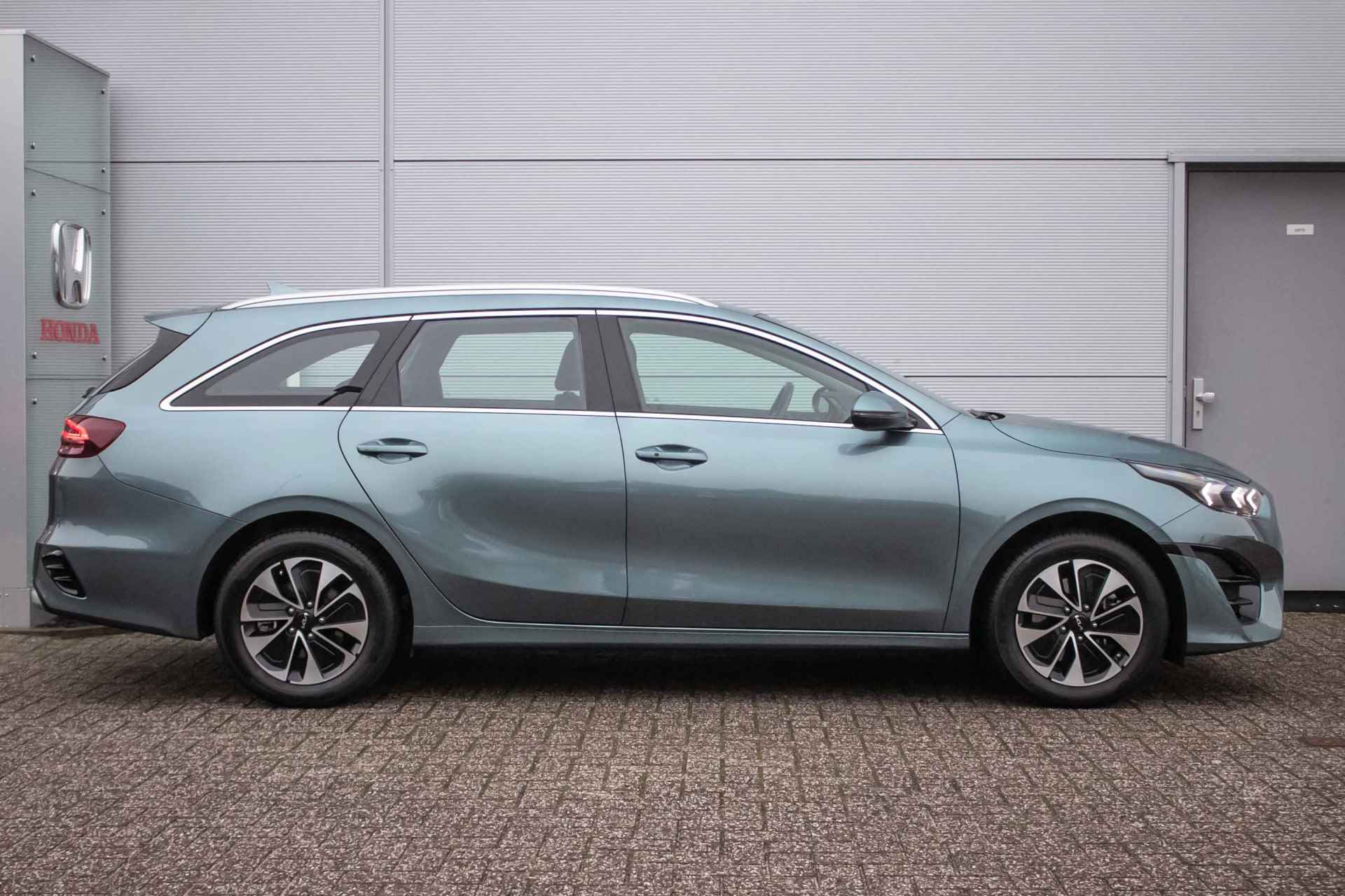 Kia Ceed Sportswagon 1.6 GDI PHEV DynamicLine All-in rijlaarprijs | Afn. trekhaak | Apple / Android | Stoel+stuurverw. - 2/41