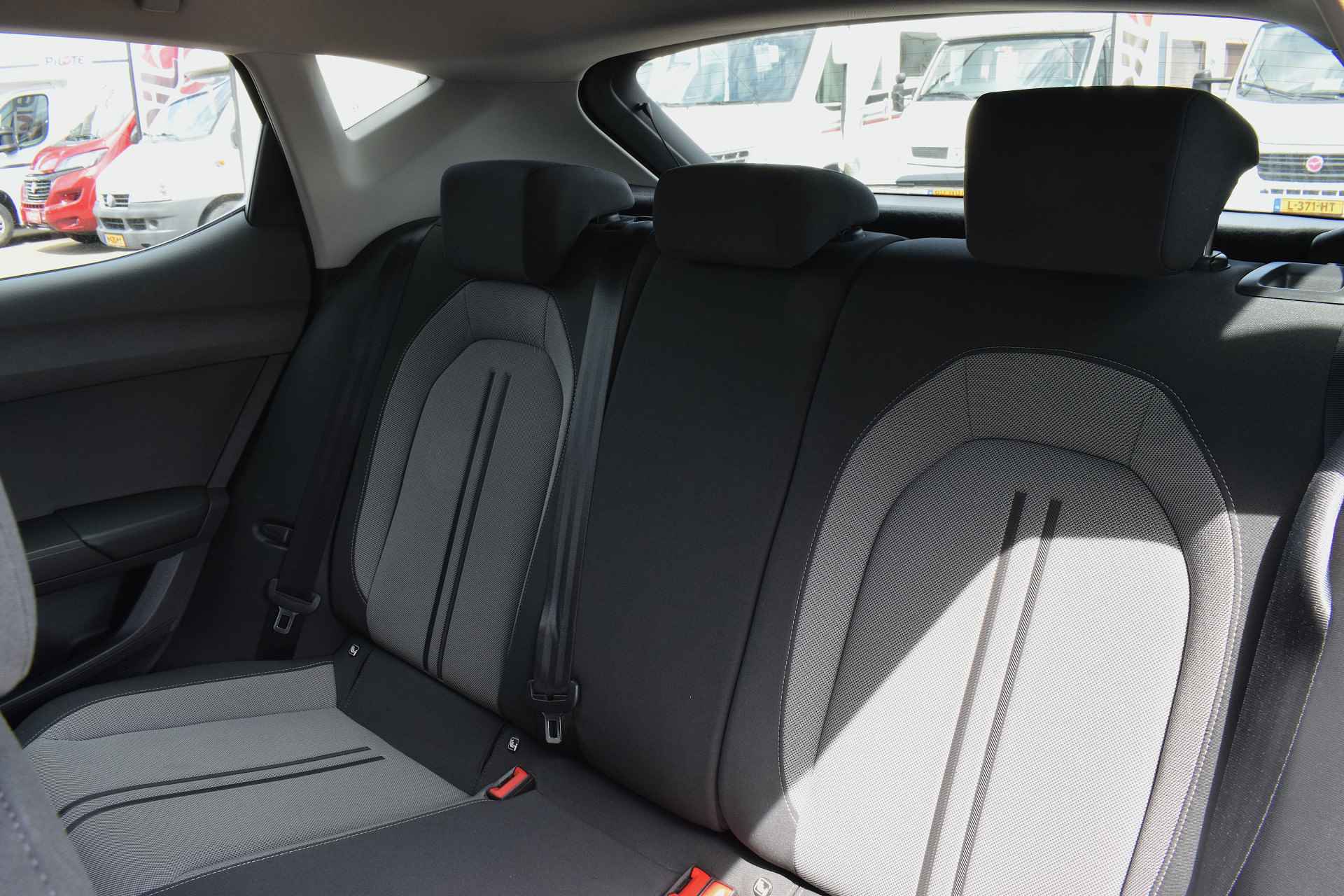 SEAT Leon 1.0 TSI Style Business Intense | Virtual | Apple CarPlay | Camera | Adapt. Cruise - 7/31