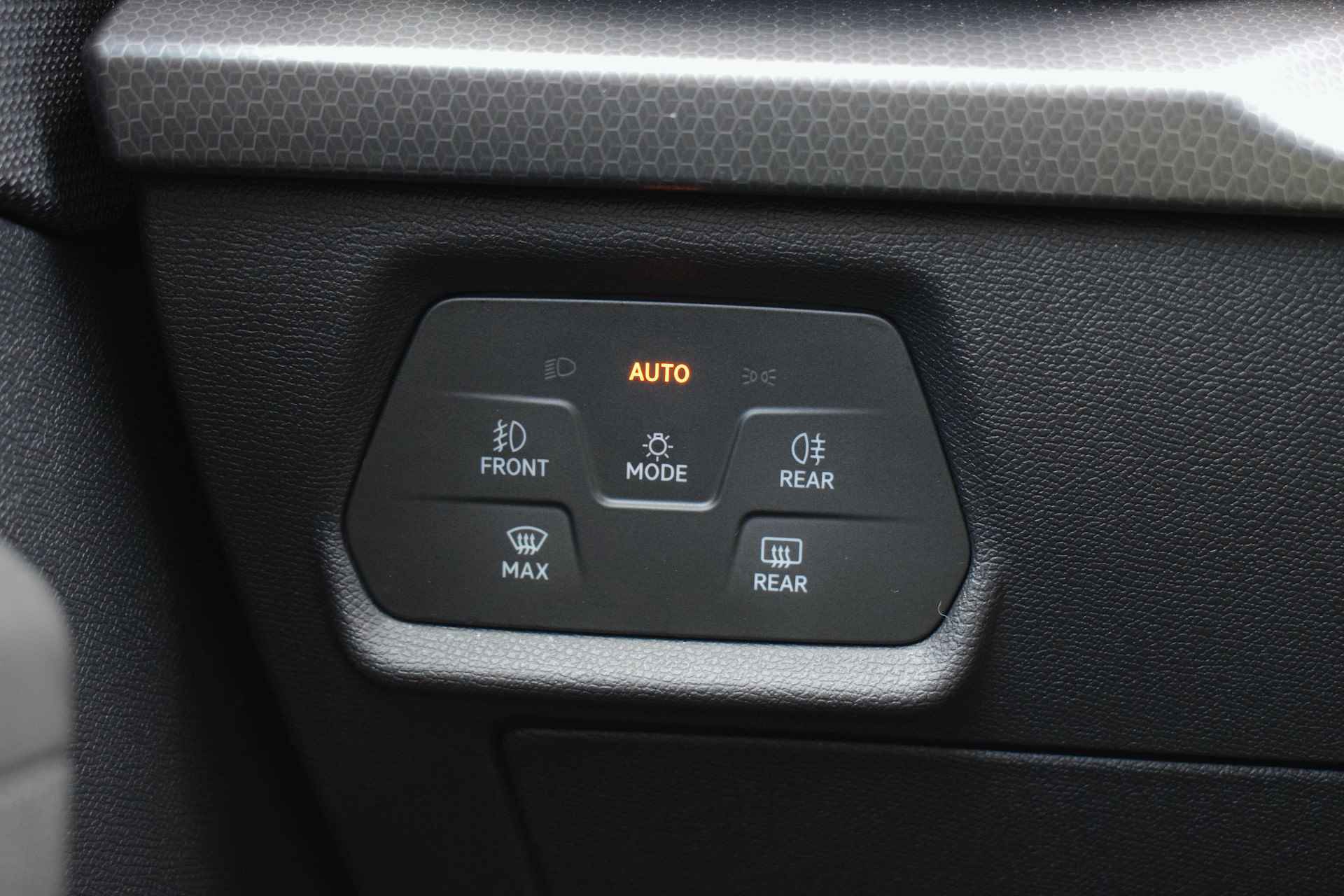 SEAT Leon 1.0 TSI Style Business Intense | Virtual | Apple CarPlay | Camera | Adapt. Cruise - 21/31