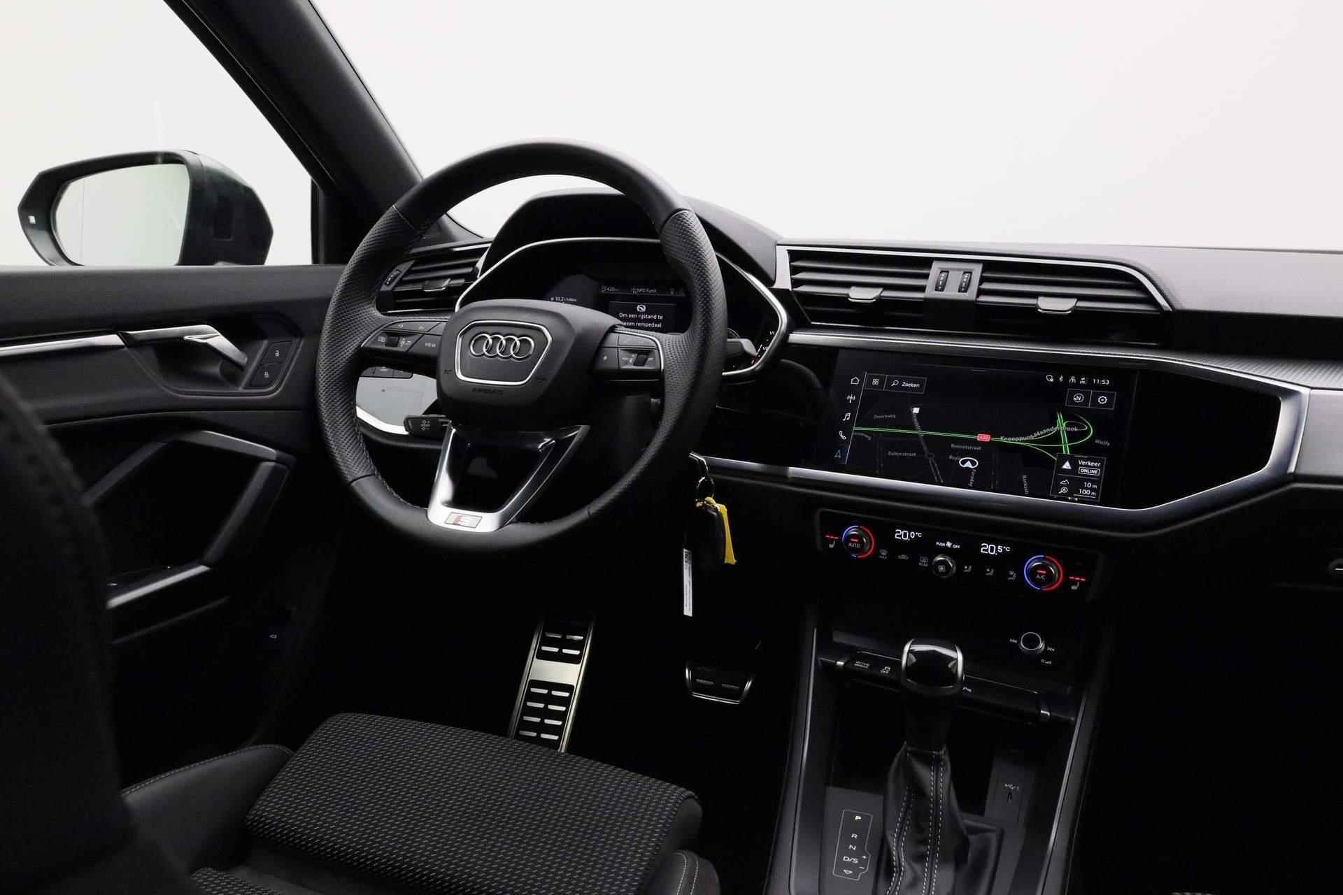 Audi Q3 40 TFSI 190PK S-tronic quattro S Edition | Pano | 19 inch | Camera - 25/44