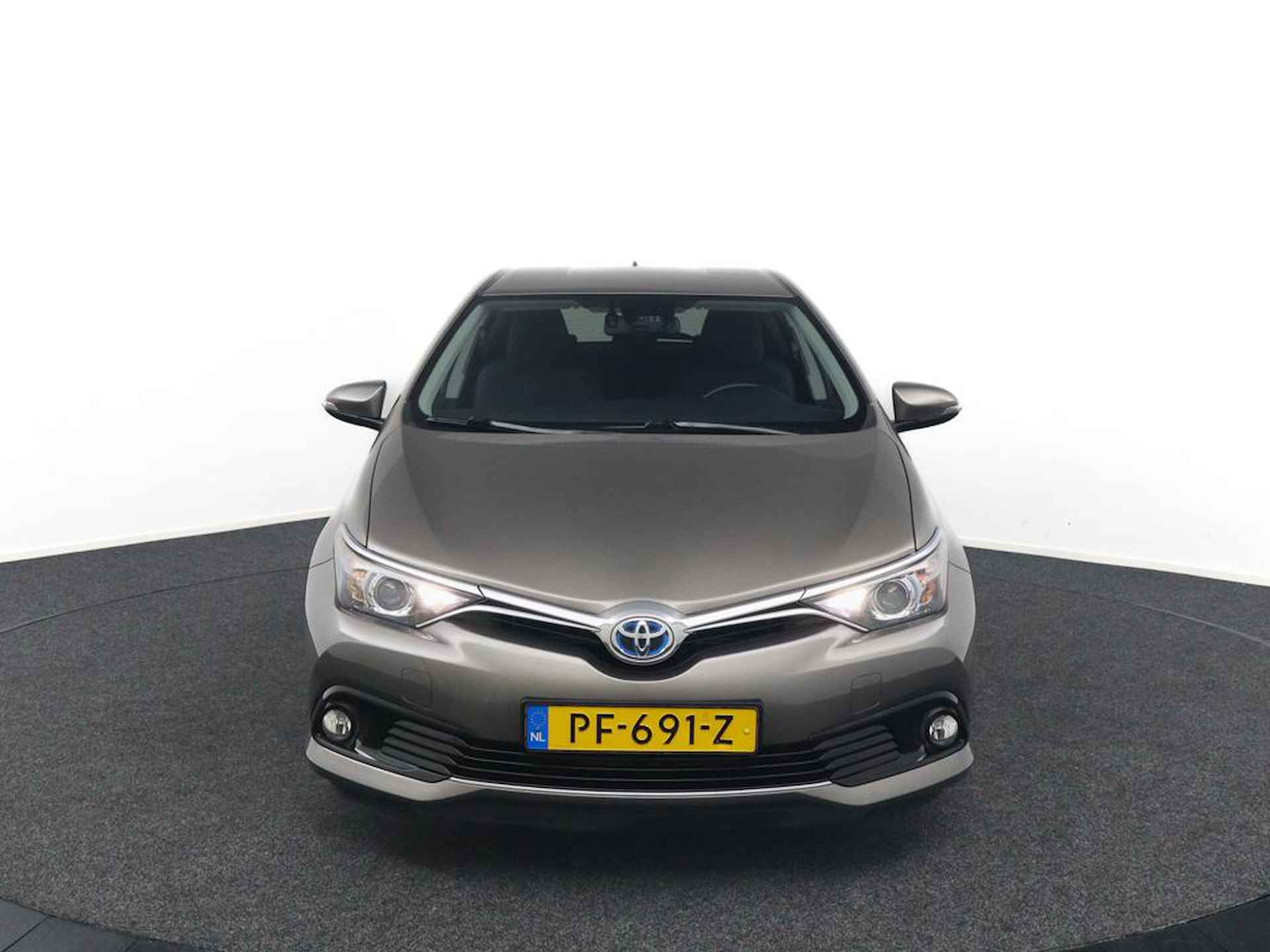 Toyota Auris 1.8 Hybrid Dynamic Go | Navigatie | Parkeersensoren Achter | Alcantara Bekleding | Keyless Entry | - 8/49