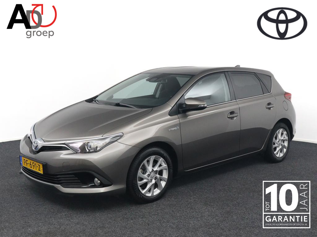 Toyota Auris 1.8 Hybrid Dynamic Go | Navigatie | Parkeersensoren Achter | Alcantara Bekleding | Keyless Entry |