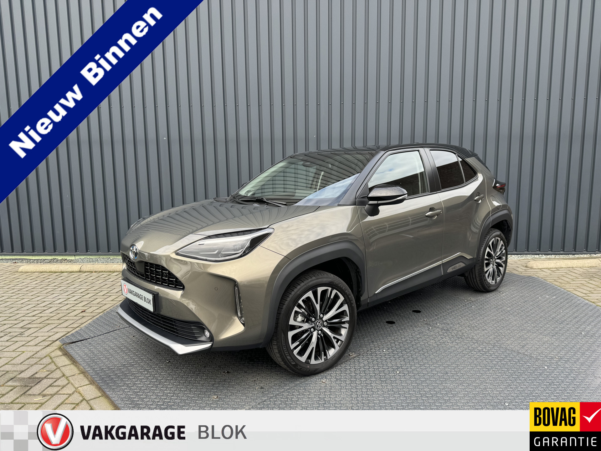 Toyota Yaris Cross 1.5 Hybrid Executive / Bi tone | Oxide Bronze | JBL | Elektrische achterklep | Rijkaar!!