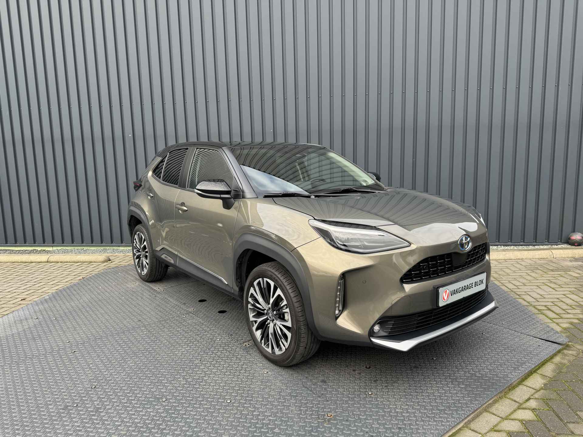 Toyota Yaris Cross 1.5 Hybrid Executive / Bi tone | Oxide Bronze | JBL | Elektrische achterklep | Rijkaar!! - 7/35