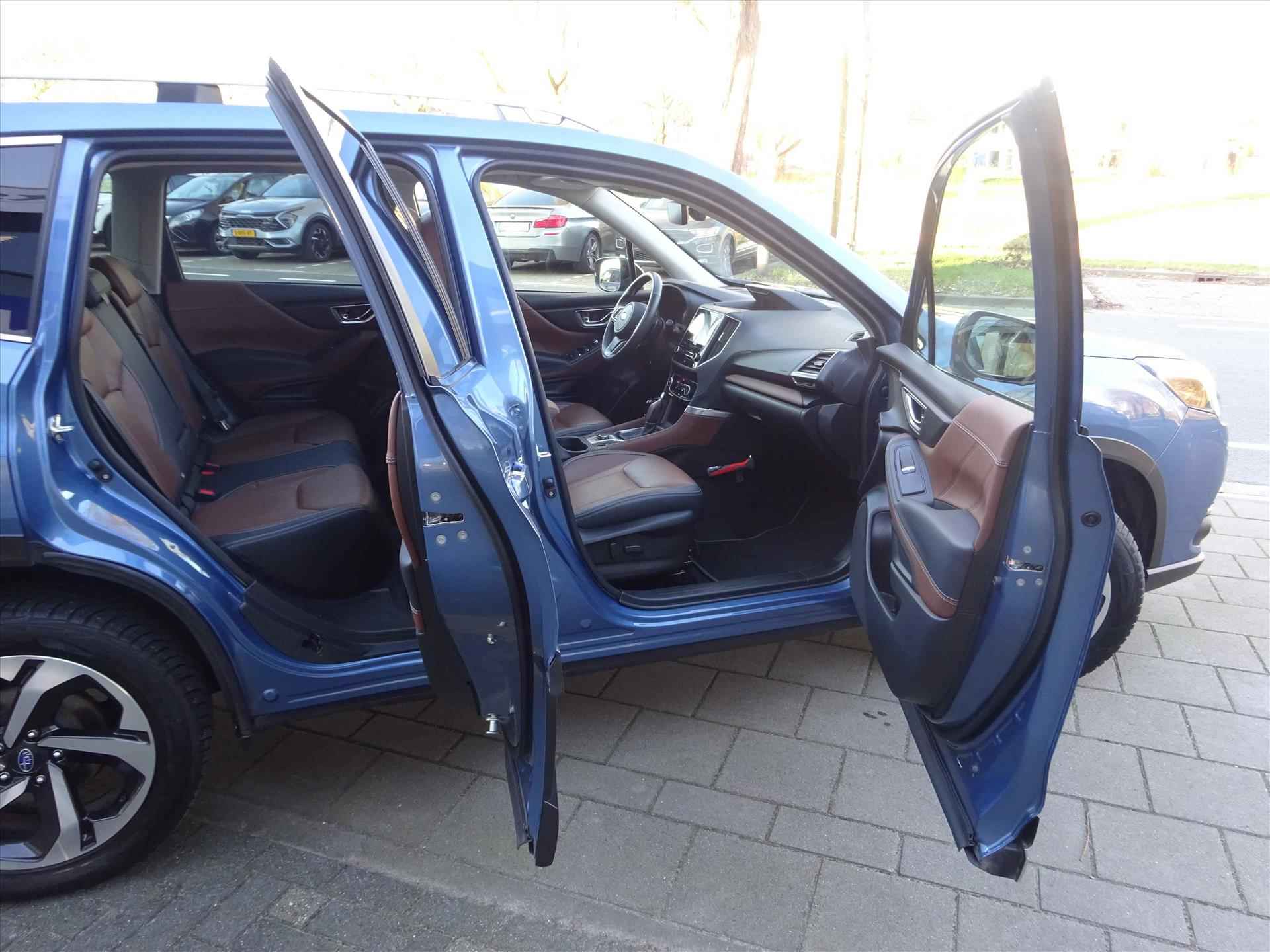 Subaru Forester 2.0i e-BOXER 150pk CVT Premium | Zwart/Bruin Leder | Pano | Navi | Trekhaak  | 5 jaar fabrieks garantie. - 13/50