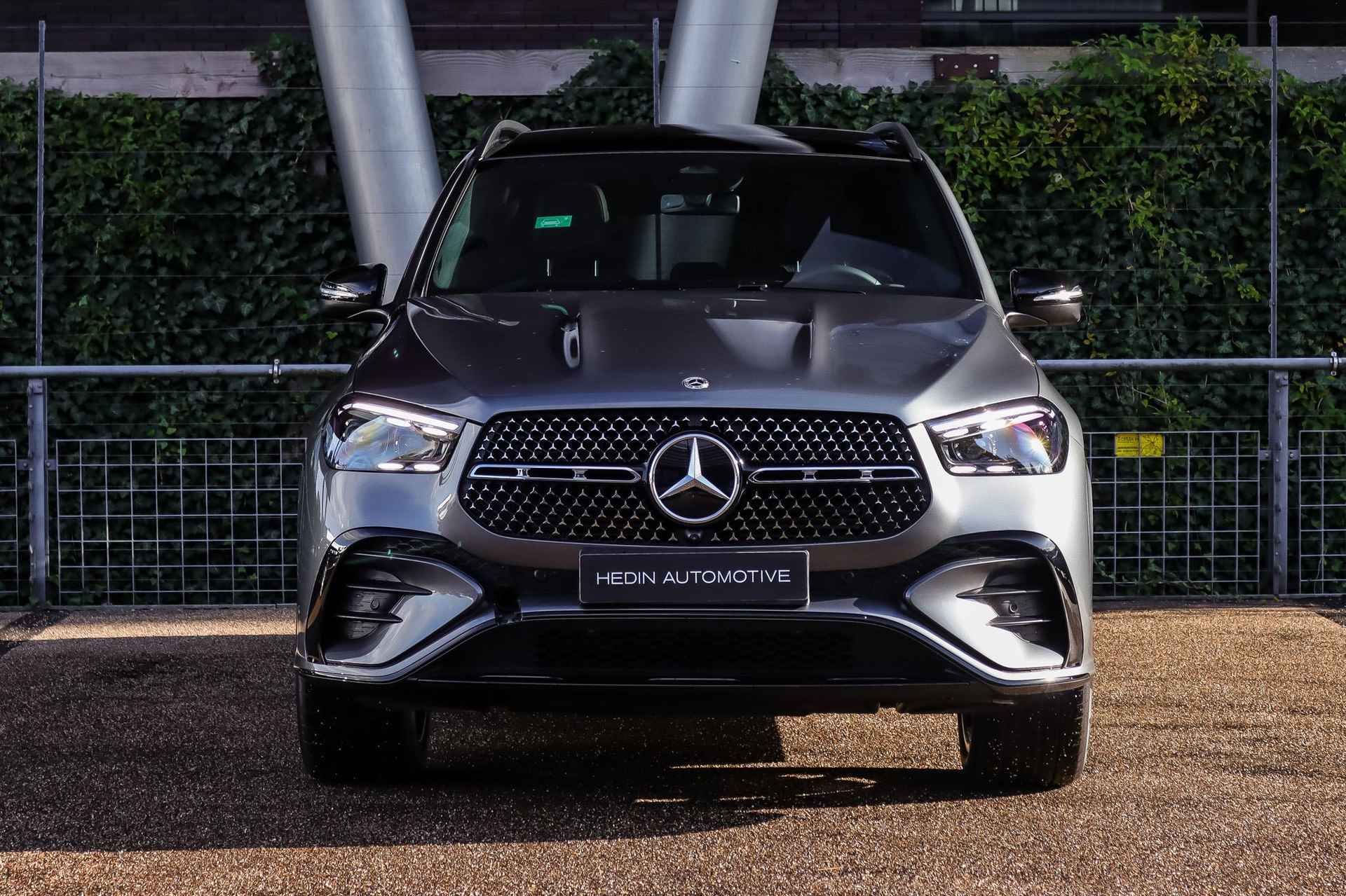 Mercedes-Benz GLE GLE 400 e 4MATIC Sport Edition Premium | Rijassistentiepakket | AMG Line | Warmtecomfortpakket | Trekhaak | Nightpakket - 6/48