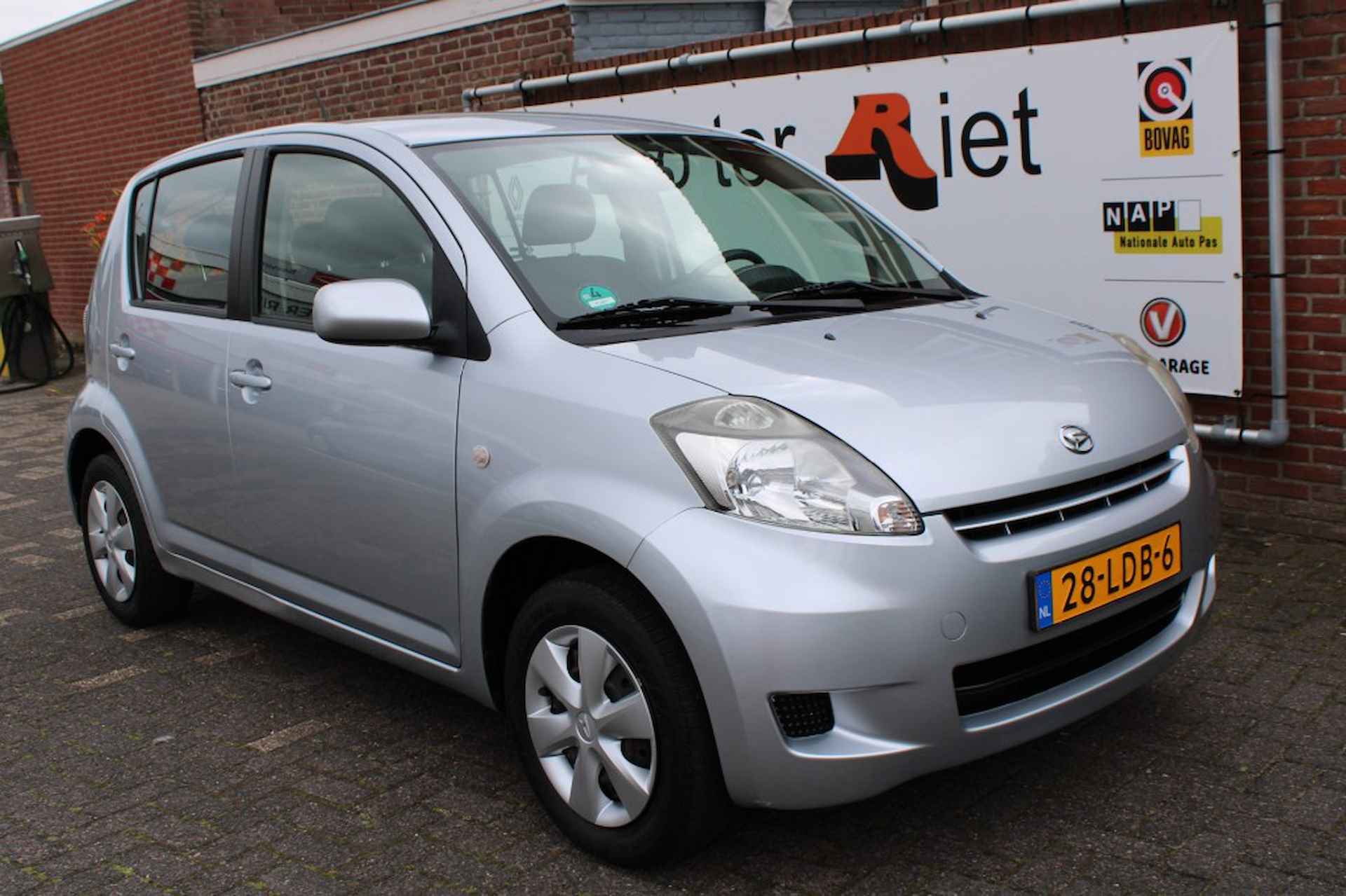 DAIHATSU Sirion 1.3i 16V Sense Automaat slechts 54.059 km ! - 7/35