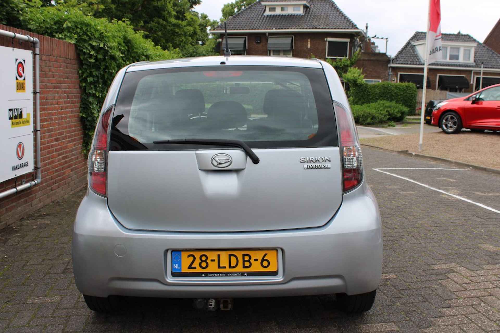 DAIHATSU Sirion 1.3i 16V Sense Automaat slechts 54.059 km ! - 11/35