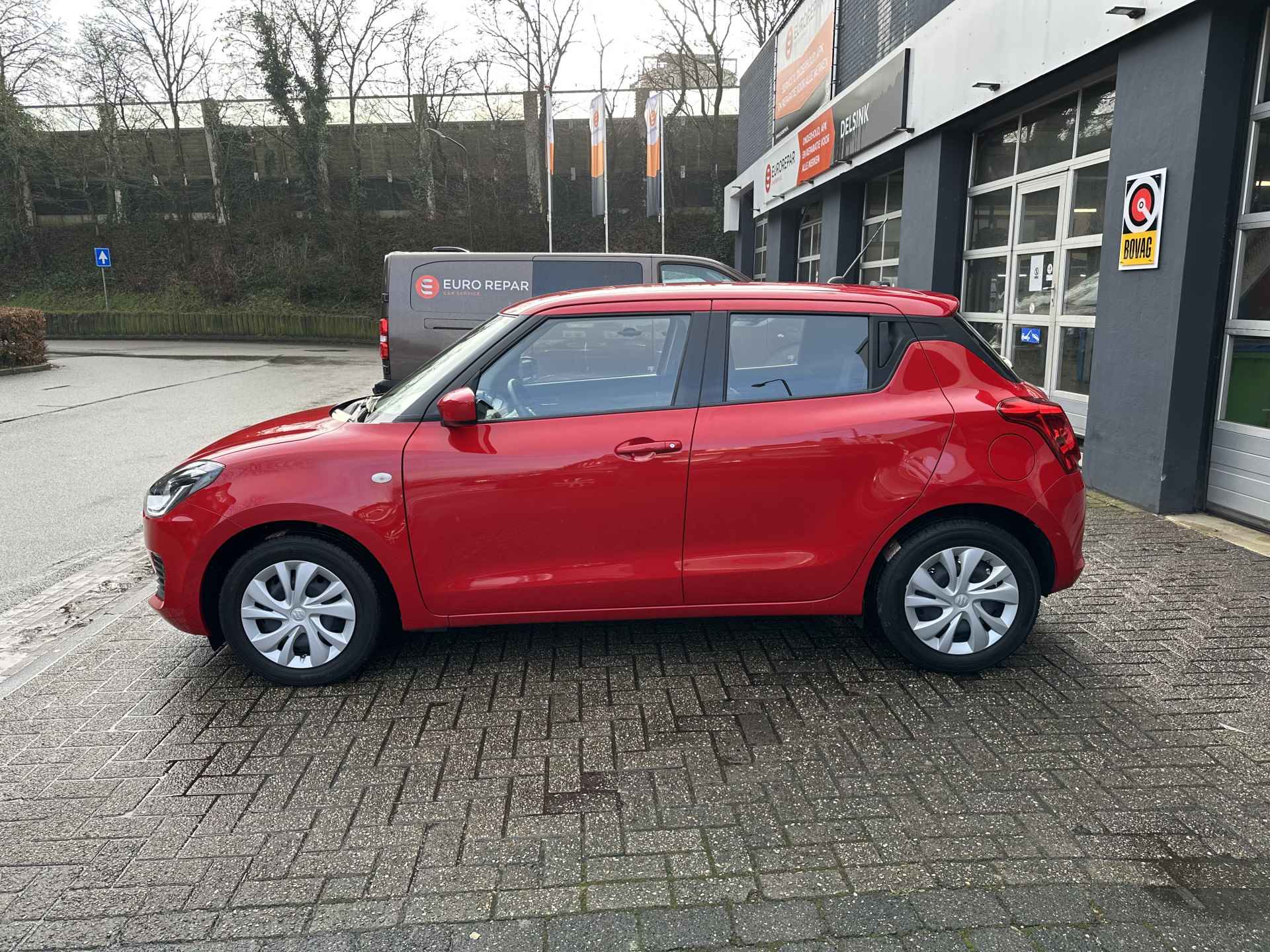 Suzuki Swift 1.2 Select Smart Hybrid Automaat All-in Prijs Airco/Cruise/5 Deurs/Stoelverwarming - 2/25