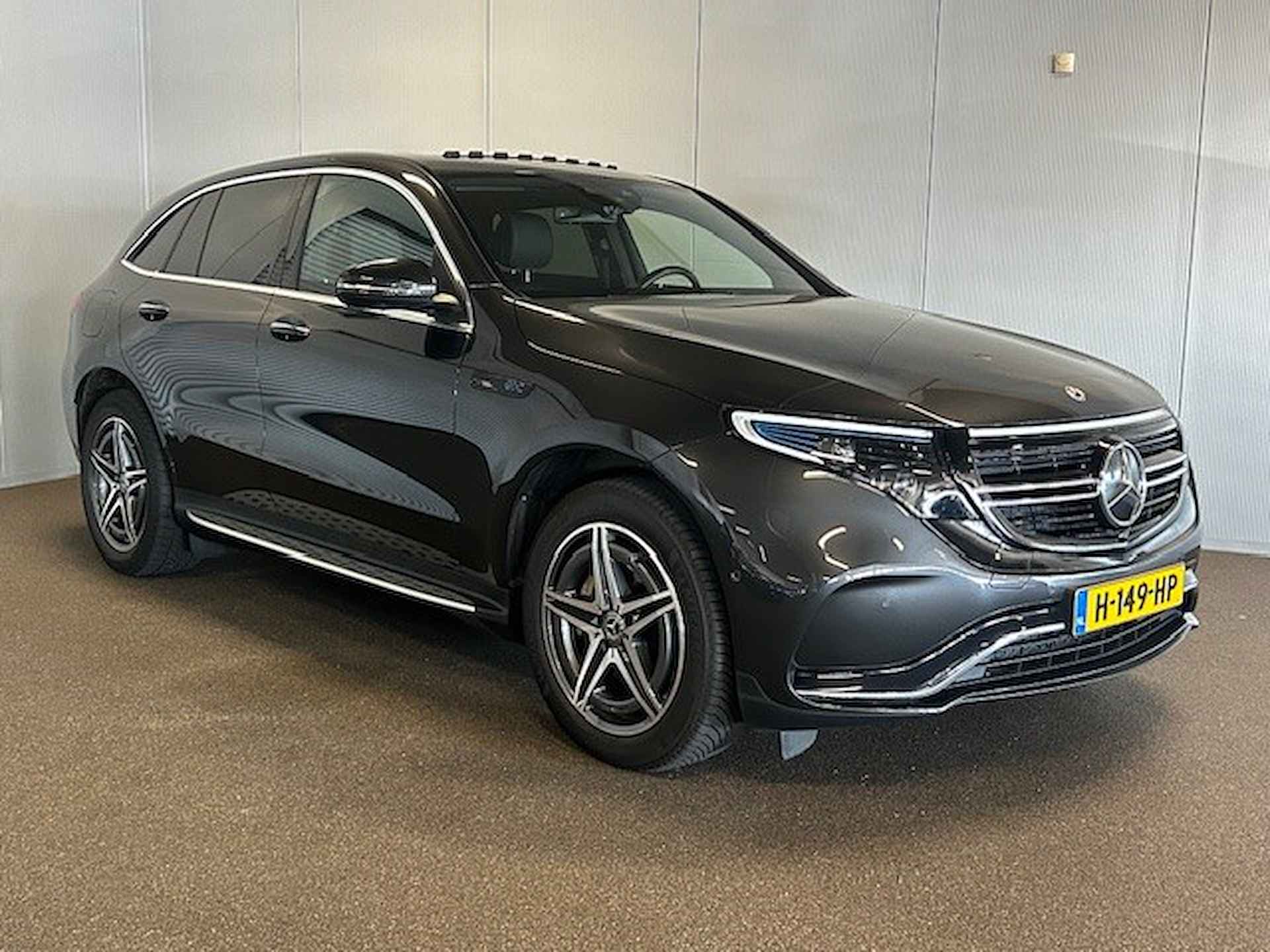 Mercedes-Benz EQC 400 4 Matic 80 kWh AMG STYLING-SCHUIFDAK-HEAD UP-MEMORY-SOUND-COMPLEET