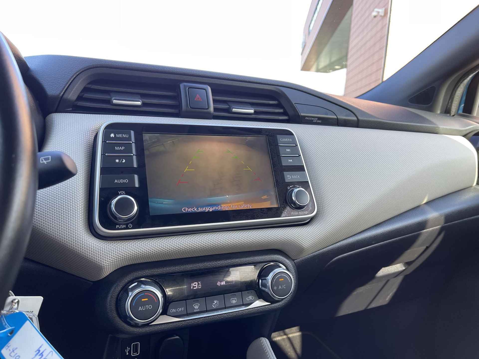 Nissan Micra 1.0 IG-T N-Connecta | Trekhaak | Navigatie | Camera | Apple Carplay/Android Auto | Cruise & Climate Control | Rijklaarprijs! - 17/25
