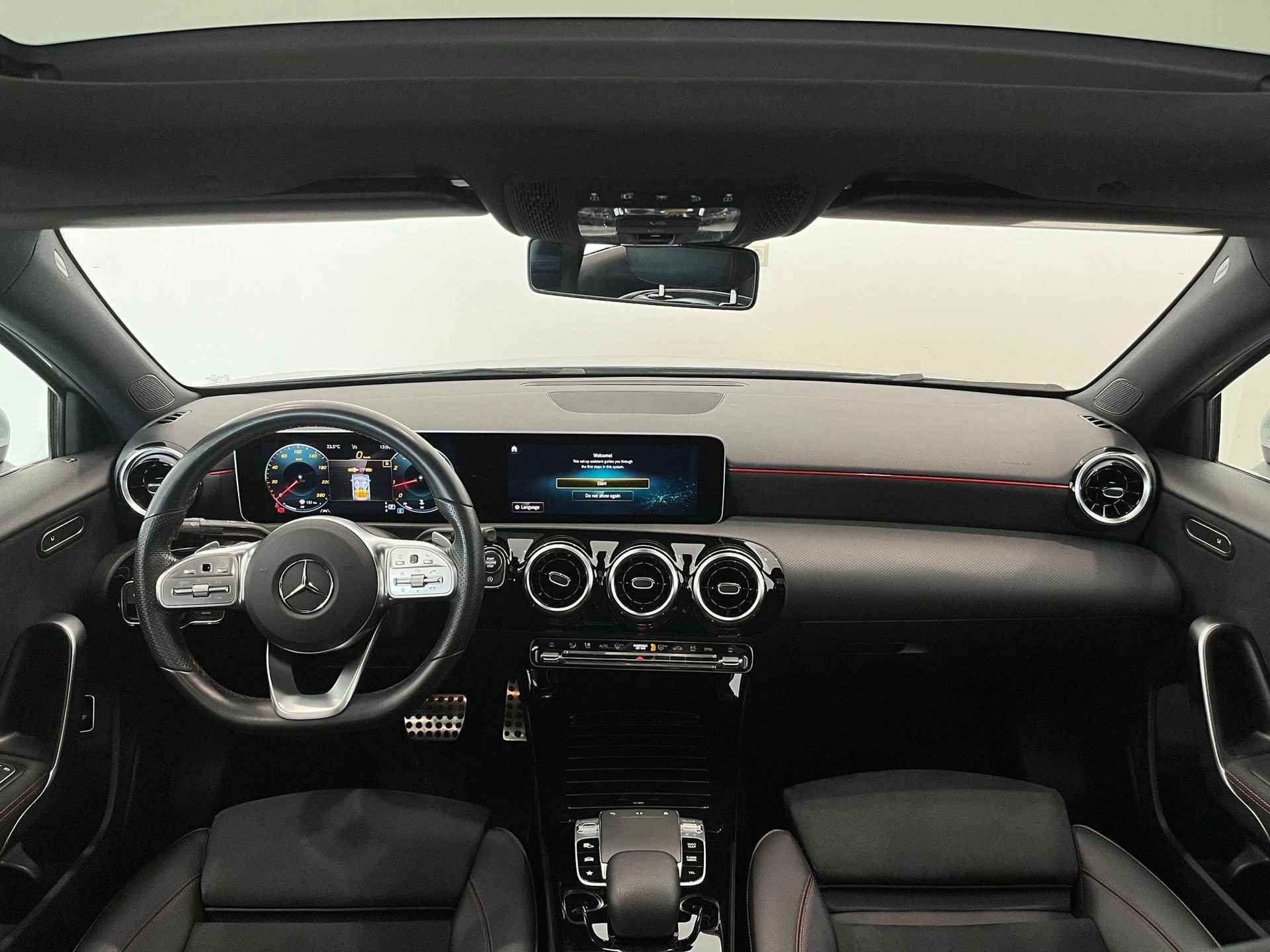 Mercedes-Benz A-klasse 200 Business Solution AMG | CLIMA | CRUISE | CAMERA | PANO | PDC | STOELVERWARMING - 9/50