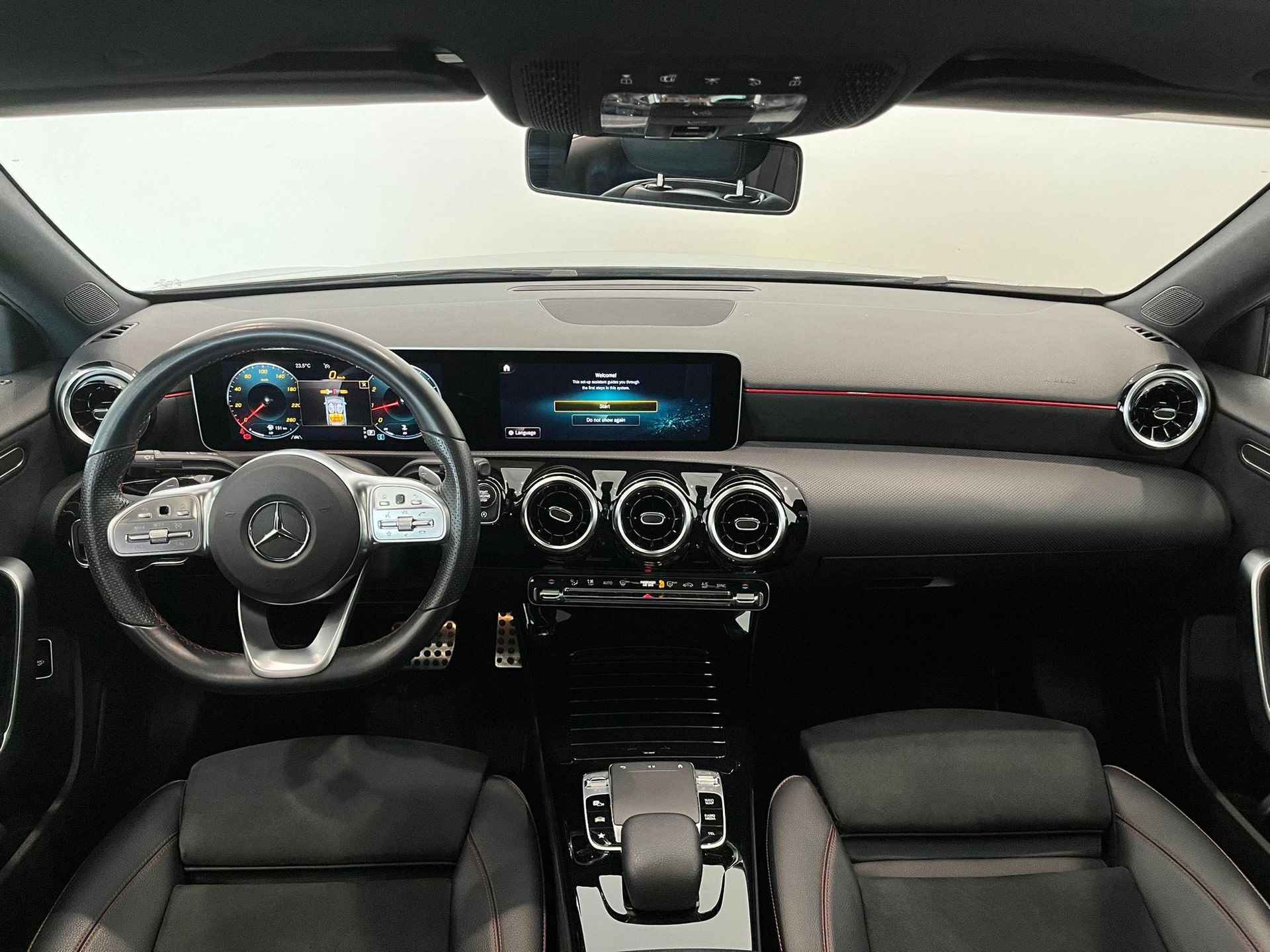 Mercedes-Benz A-klasse 200 Business Solution AMG | CLIMA | CRUISE | CAMERA | PANO | PDC | STOELVERWARMING - 10/50