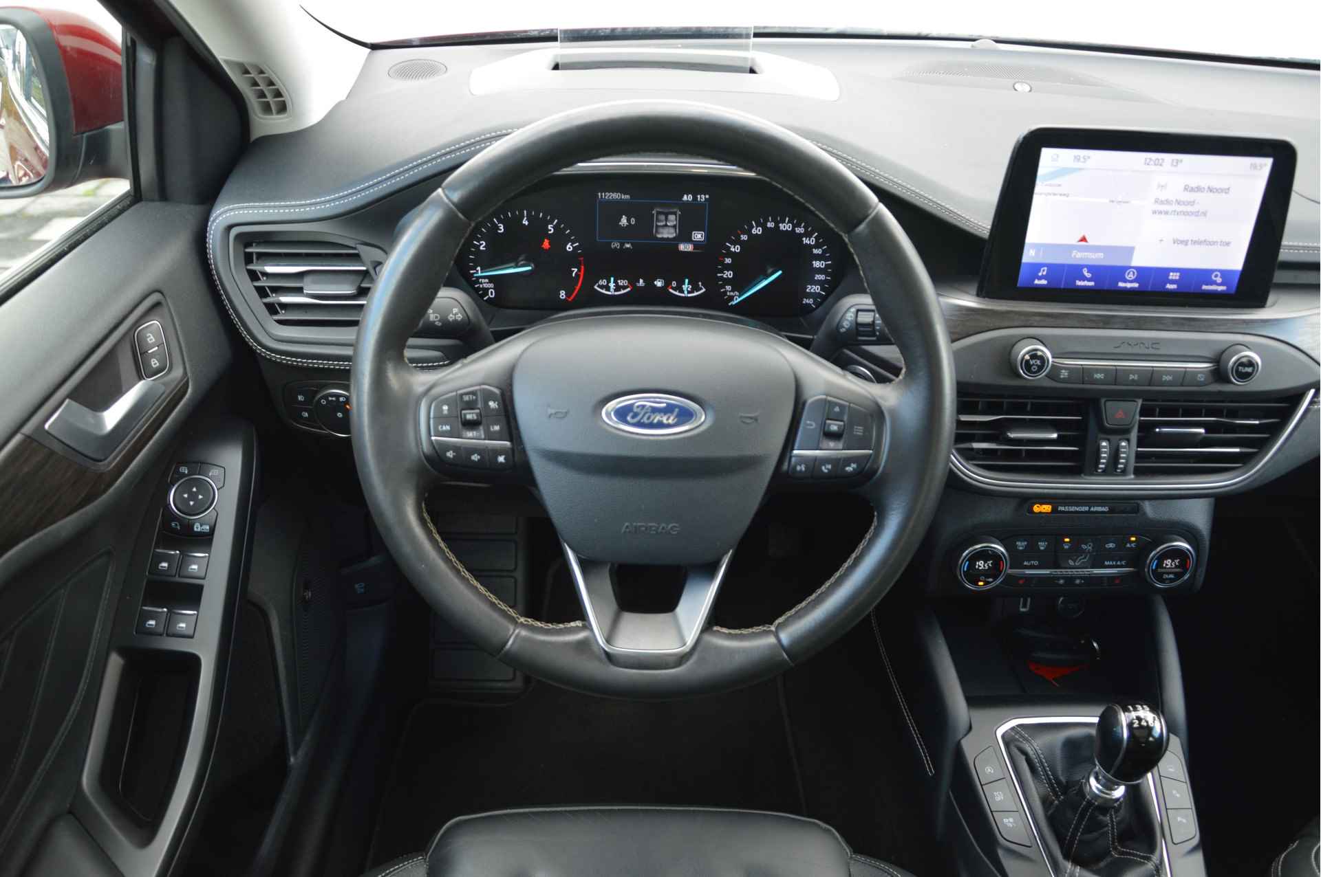 Ford FOCUS Wagon Vignale EcoBoost 125 pk | Trekhaak | Pano | Full LED | Adapt. Cruise | B&O | Leder | Stoelverw. - 14/26