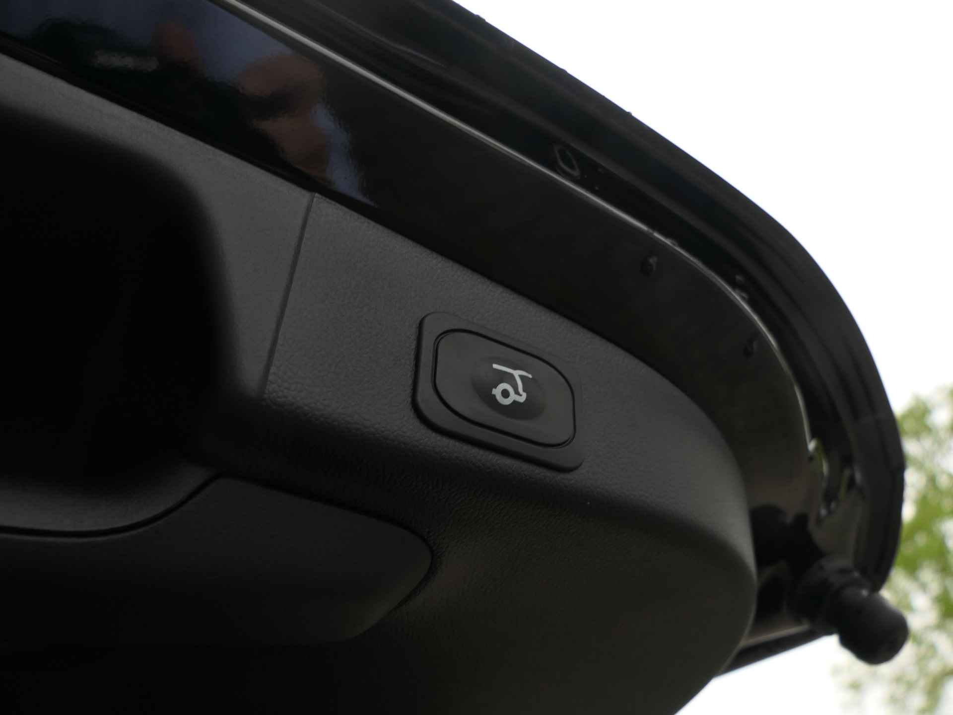 Ford Focus Wagon 1.0 EcoBoost Hybrid ST Line X | Panoramadak | Winterpack | Elektrische Achterklep | BLIS | Head-Up Display - 13/38