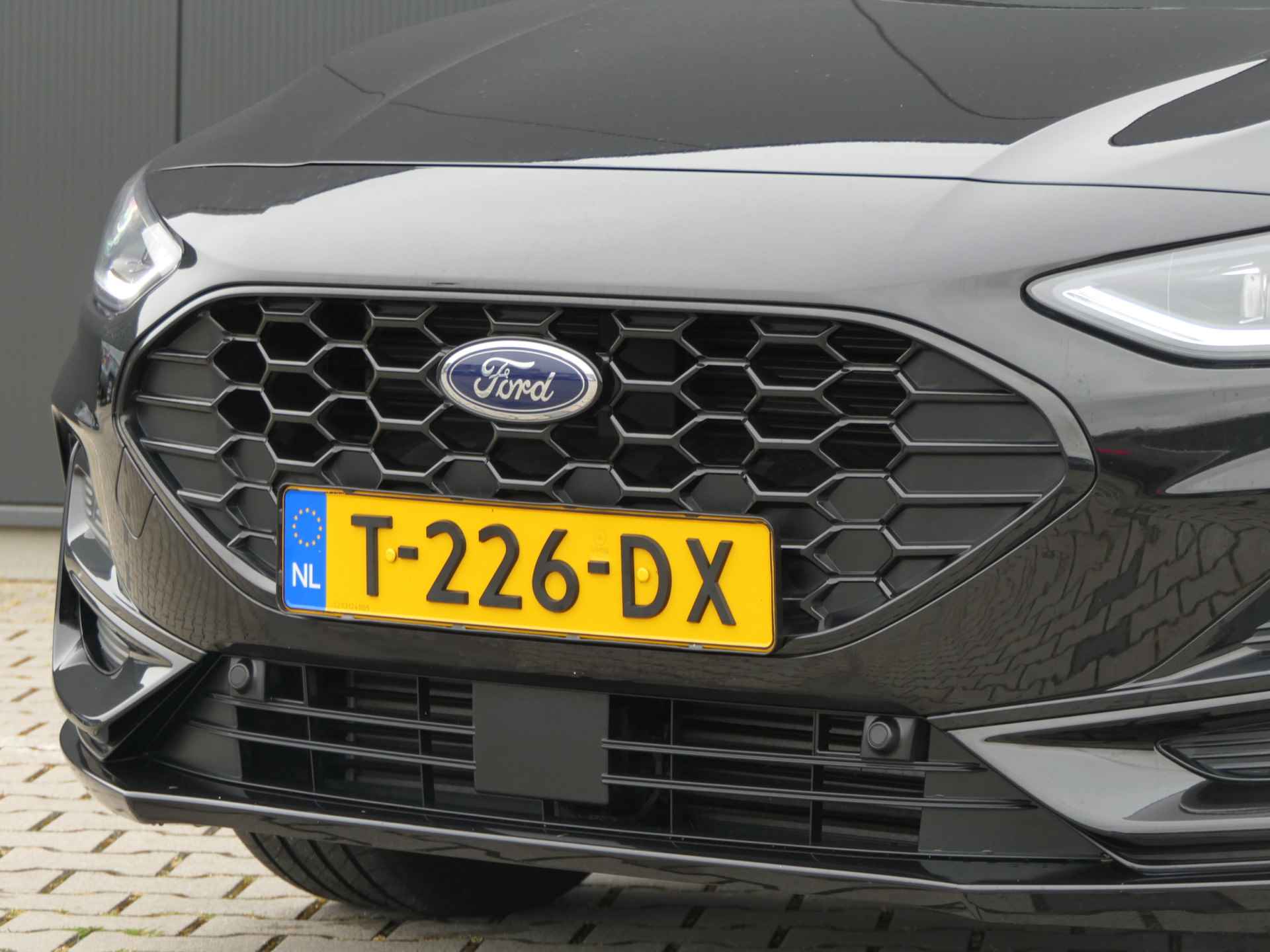 Ford Focus Wagon 1.0 EcoBoost Hybrid ST Line X | Panoramadak | Winterpack | Elektrische Achterklep | BLIS | Head-Up Display - 29/38