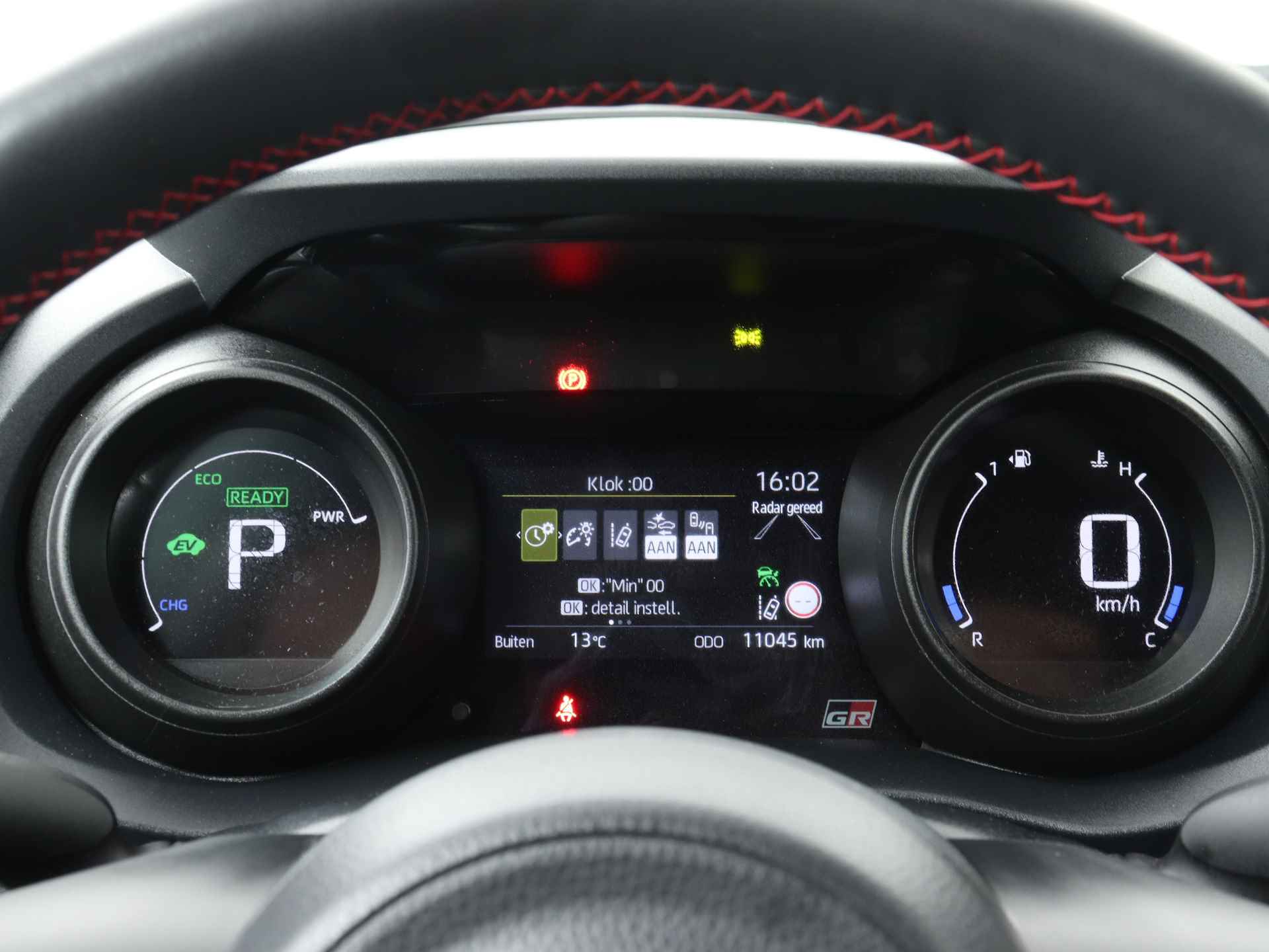 Toyota Yaris 1.5 Hybrid GR Bi-tone Limited | Blindspotmonitor | Sport interieur | Navigatie | My T app | - 7/45