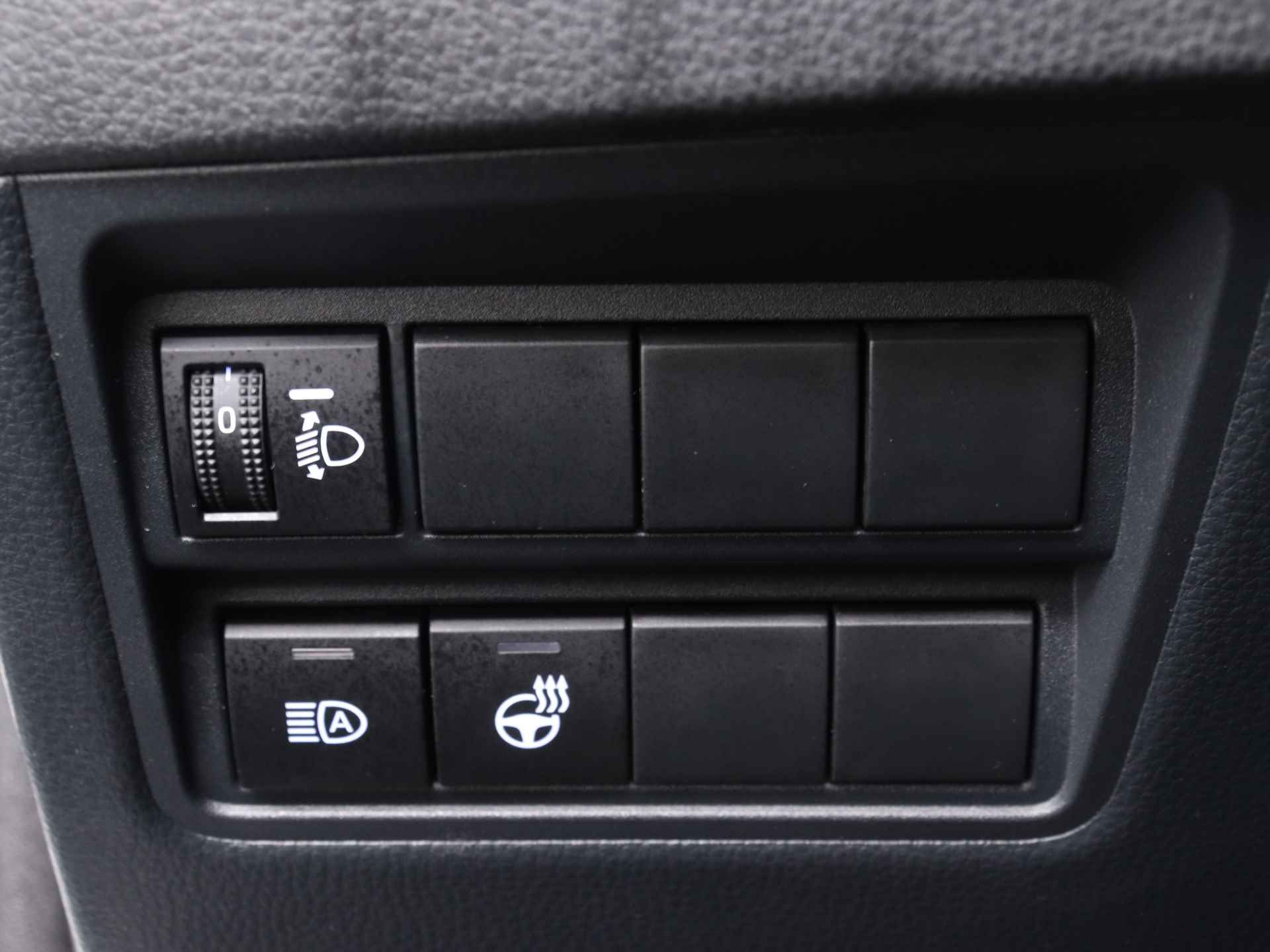 Toyota Yaris 1.5 Hybrid GR Bi-tone Limited | Blindspotmonitor | Sport interieur | Navigatie | My T app | - 35/45