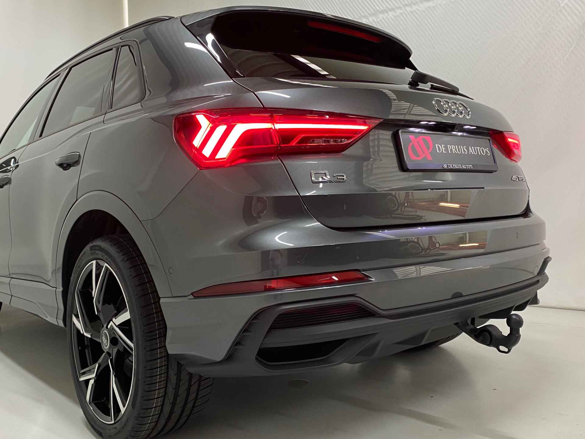 Audi Q3 45 TFSI 2 X S Line Pano Matrix LED-koplampen ACC Trekhaak 20 Inch Camera - 9/49