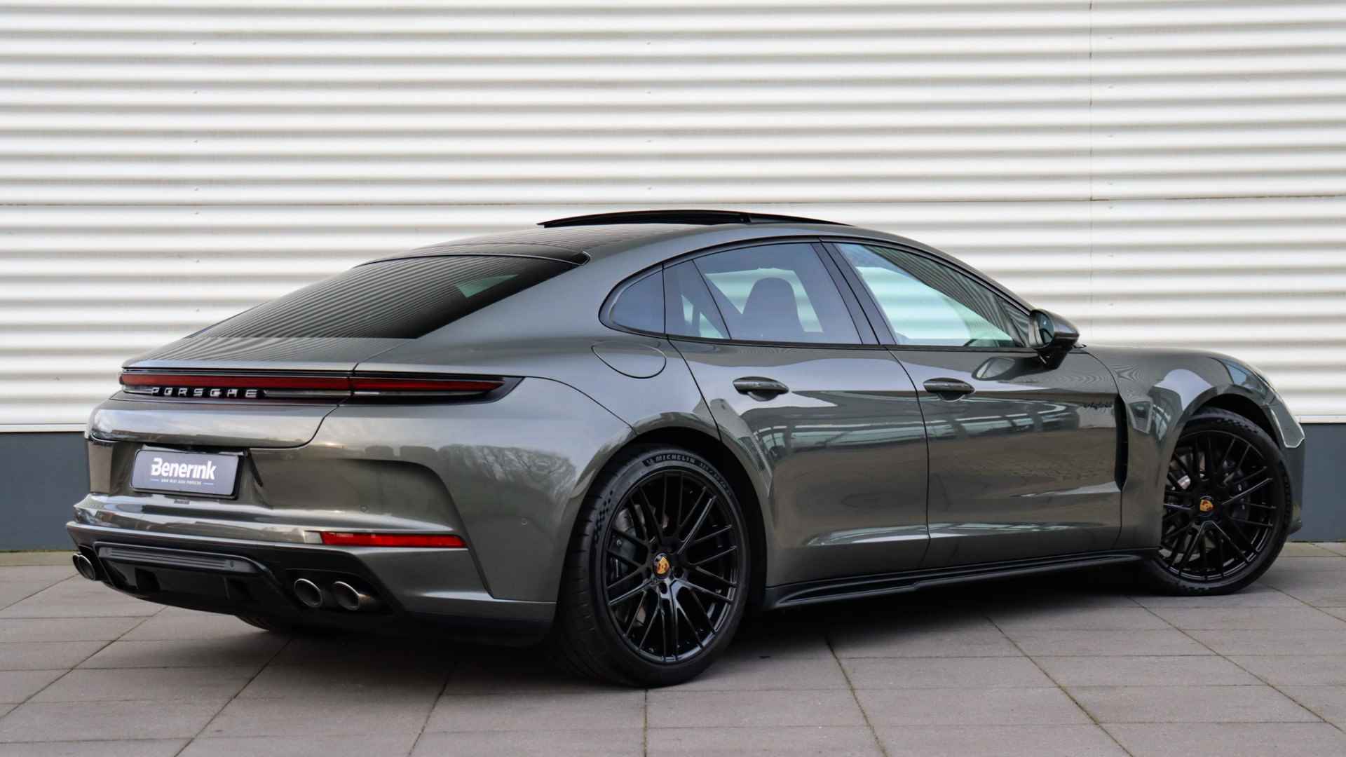 Porsche Panamera 2.9 4 E-Hybrid SportDesign | Massage | Head-up | Stoelventilatie | InnoDrive | Soft-Close | Sportuitlaat | Panoramadak | HD Matrix - 3/39