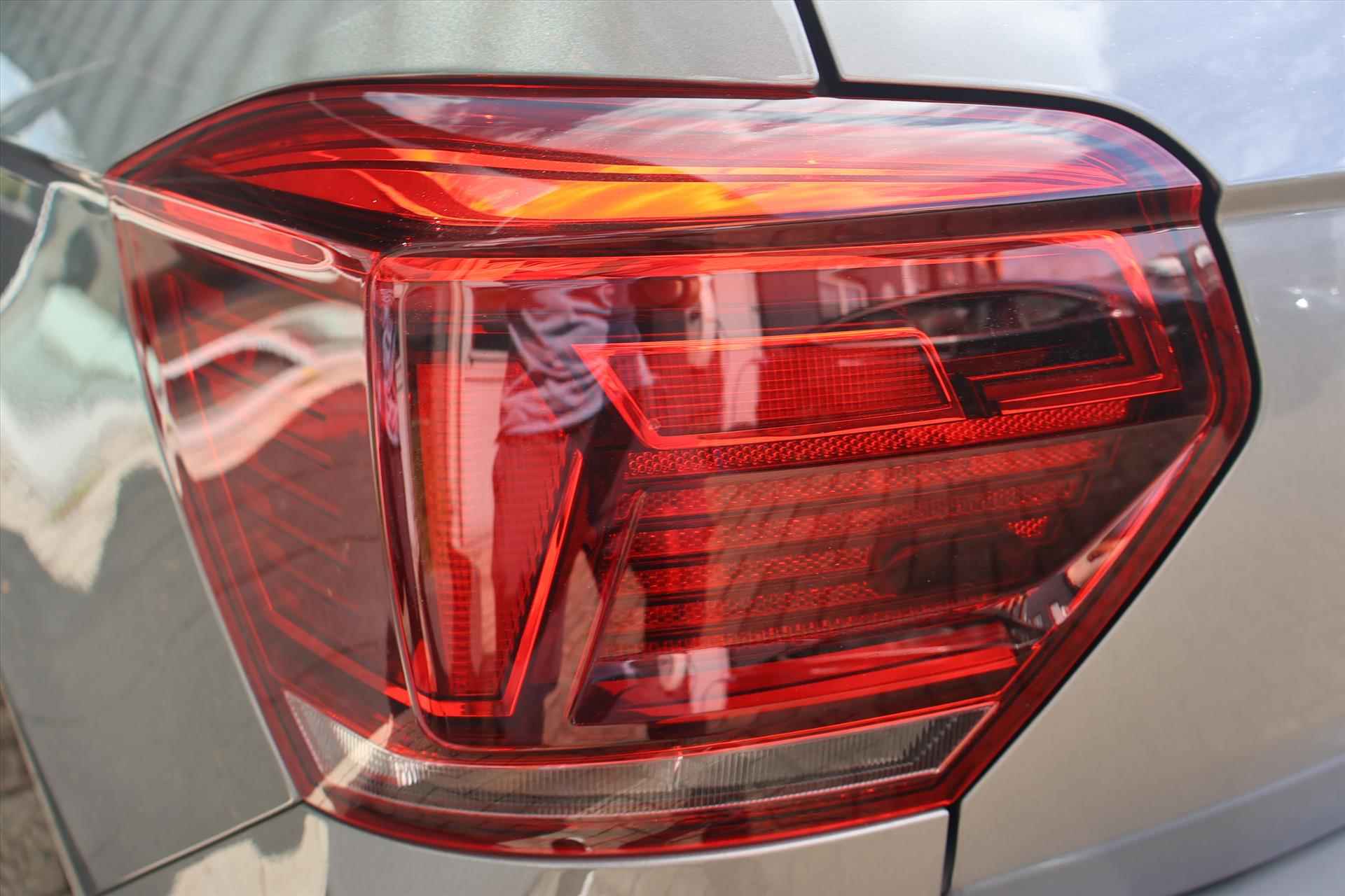 Volkswagen Polo 1.0 TSI R-Line 115pk | Pano | Climate | Adaptive Cruise | LED | Carplay - 18/56