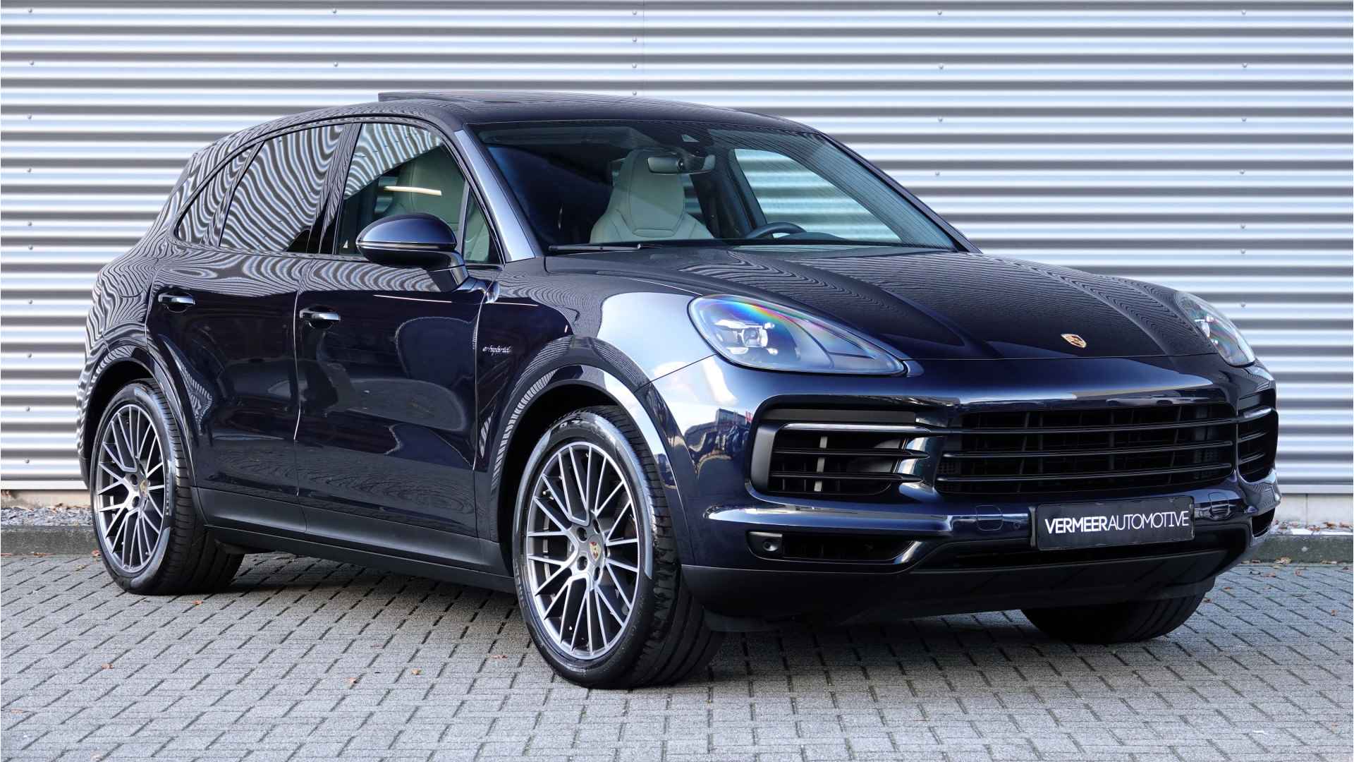 Porsche Cayenne 3.0 E-Hybrid | Panoramadak | Sport Chrono | Luchtvering | Trekhaak | - 10/44