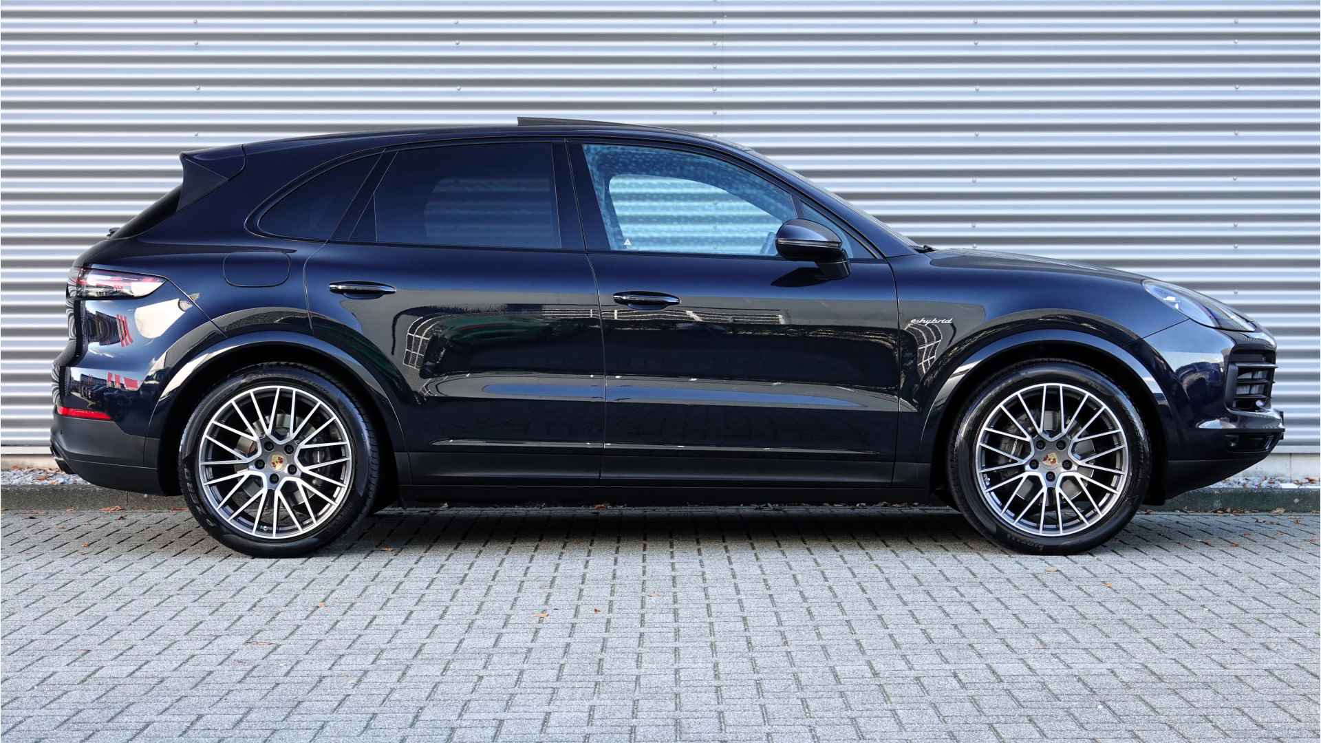 Porsche Cayenne 3.0 E-Hybrid | Panoramadak | Sport Chrono | Luchtvering | Trekhaak | - 11/44