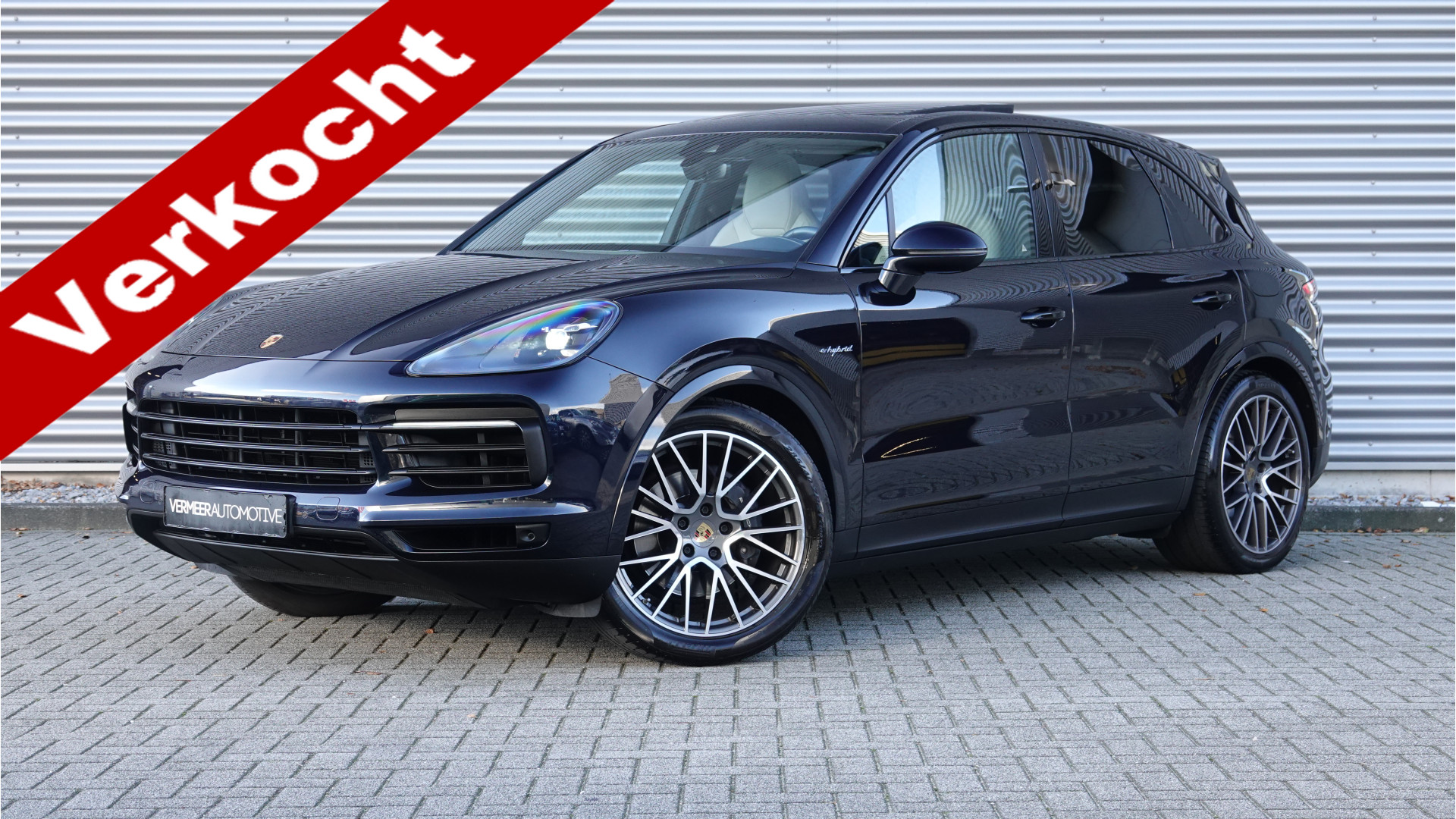 Porsche Cayenne 3.0 E-Hybrid | Panoramadak | Sport Chrono | Luchtvering | Trekhaak |