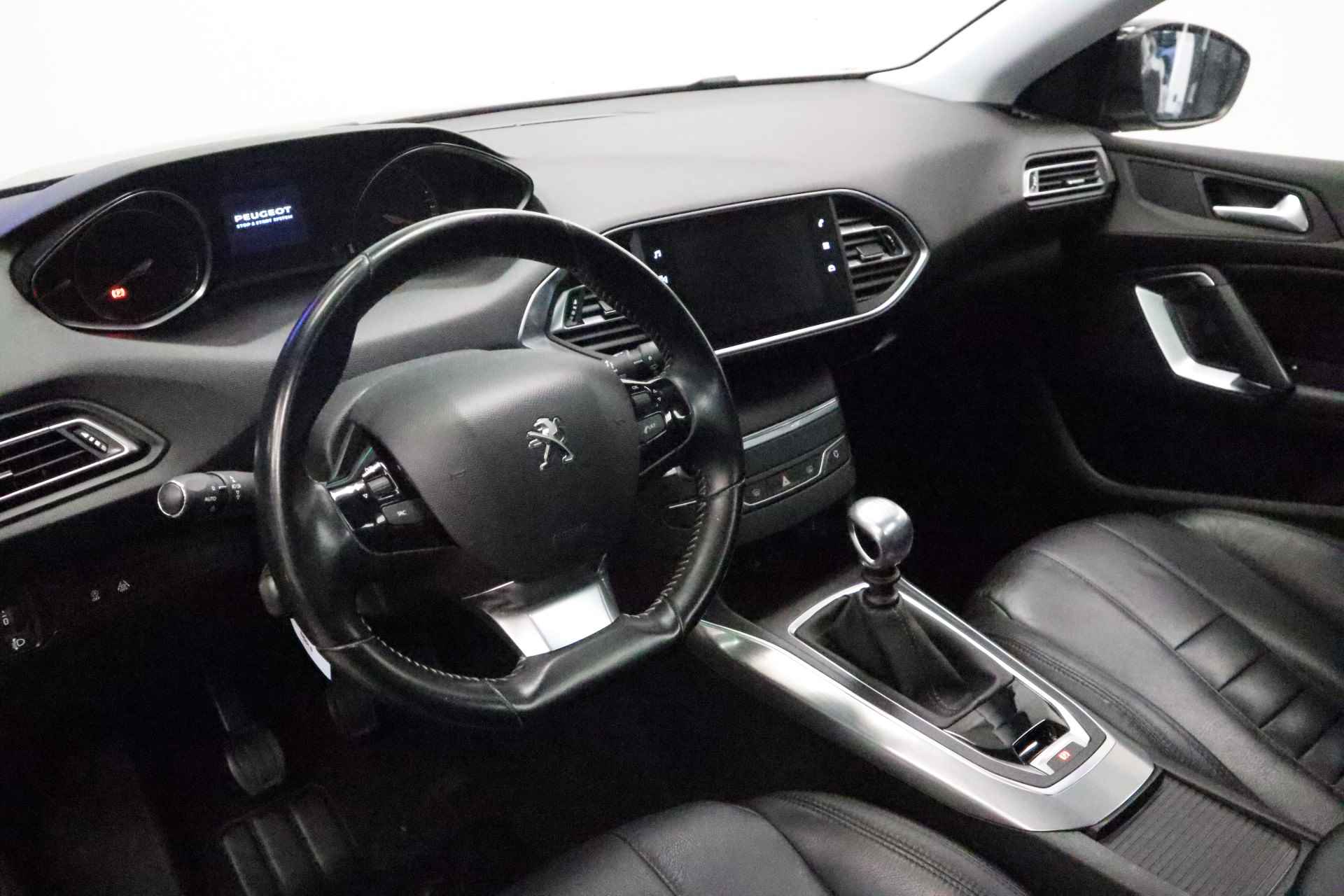 Peugeot 308 SW 1.5 BlueHDi Blue Lease Premium Panoramadak Leder interieur Climate Control Trekhaak 2 Jaar garantie mogelijk* ( vraag naar de voorwaarde) - 8/20