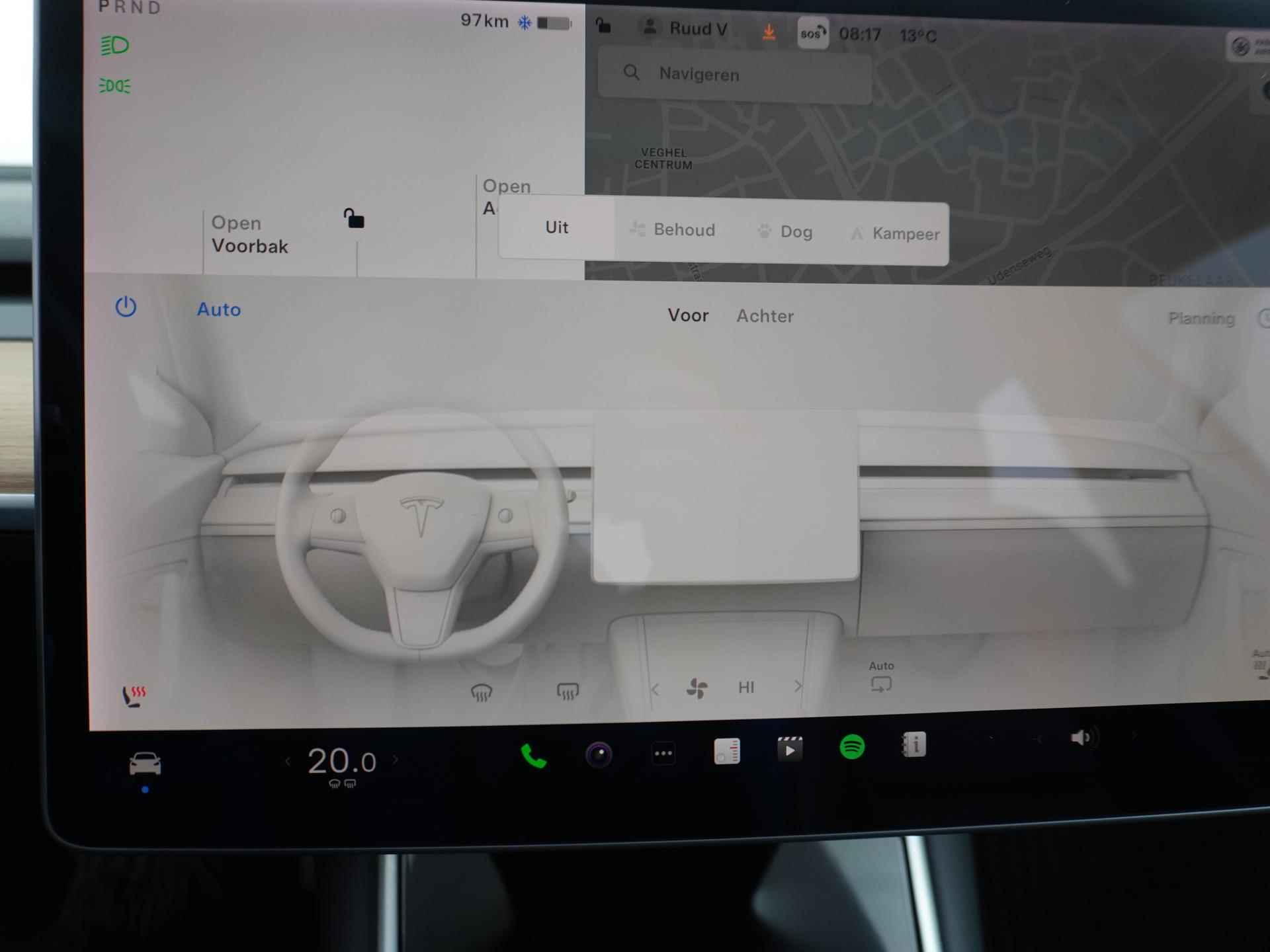 Tesla Model 3 Standard RWD Plus 60 kWh VAN 25.900 VOOR 20.877 EINDEJAARSVOORDEEL 5.023 | RIJKLAAR INCL. 12 MAANDEN BOVAGGARANTIE - 36/45