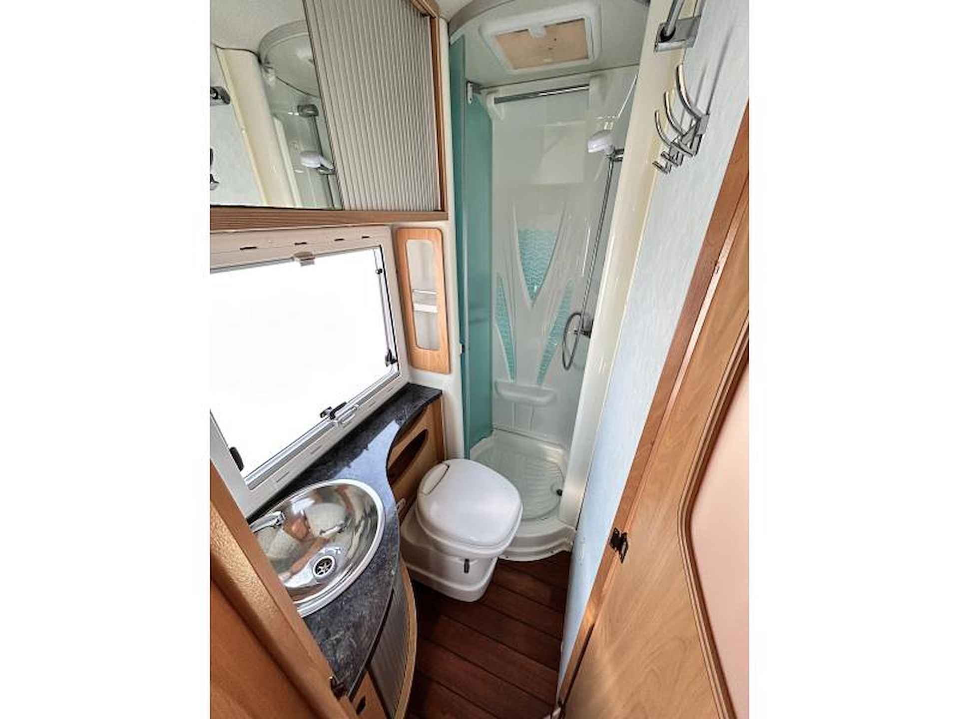 Chausson Allegro 82 vastbed/Airco/2006/140pk - 13/23