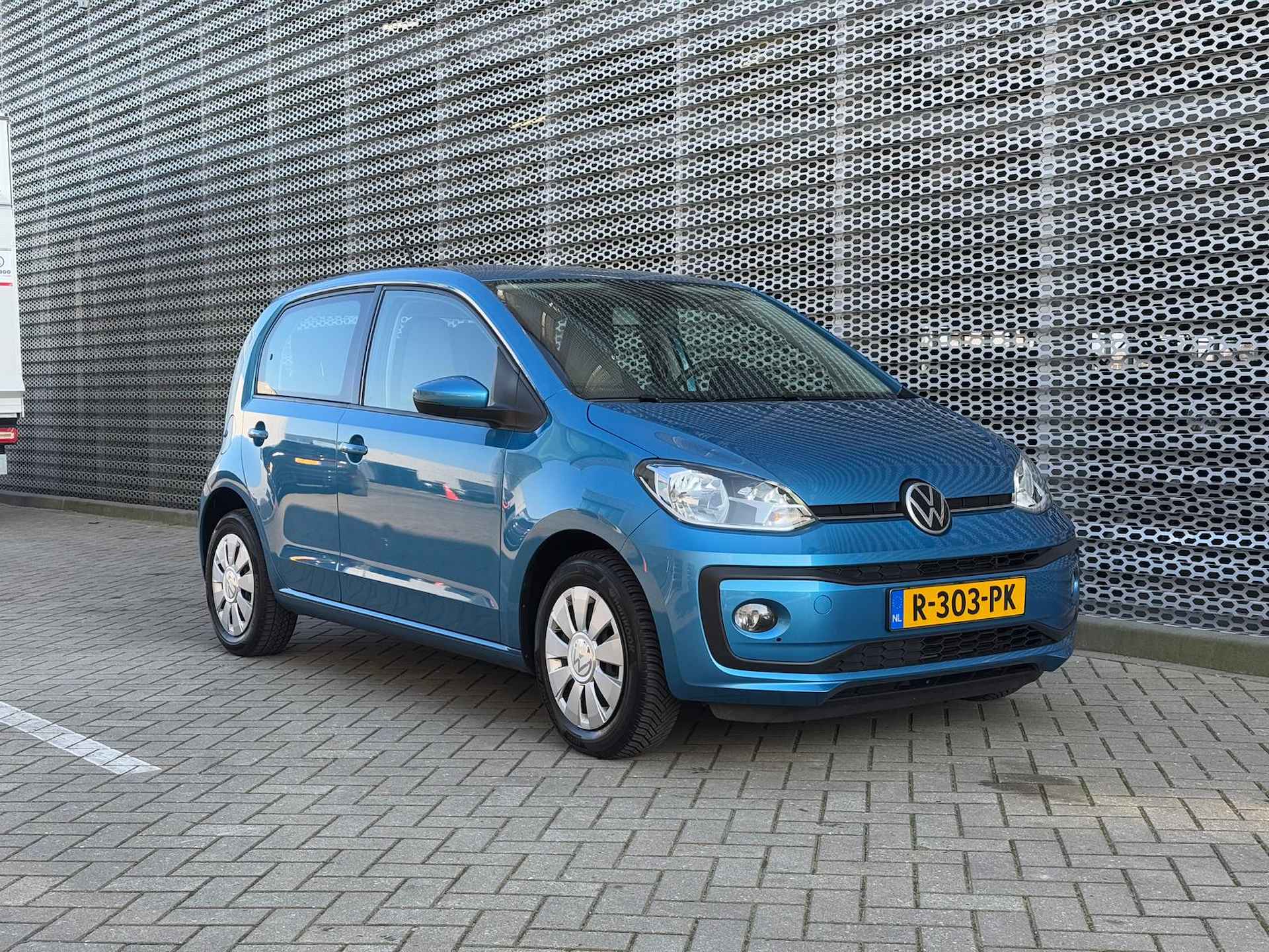 Volkswagen up! 1.0 / Airco / Stoelverwarming / Achteruitrijcamera - 10/27