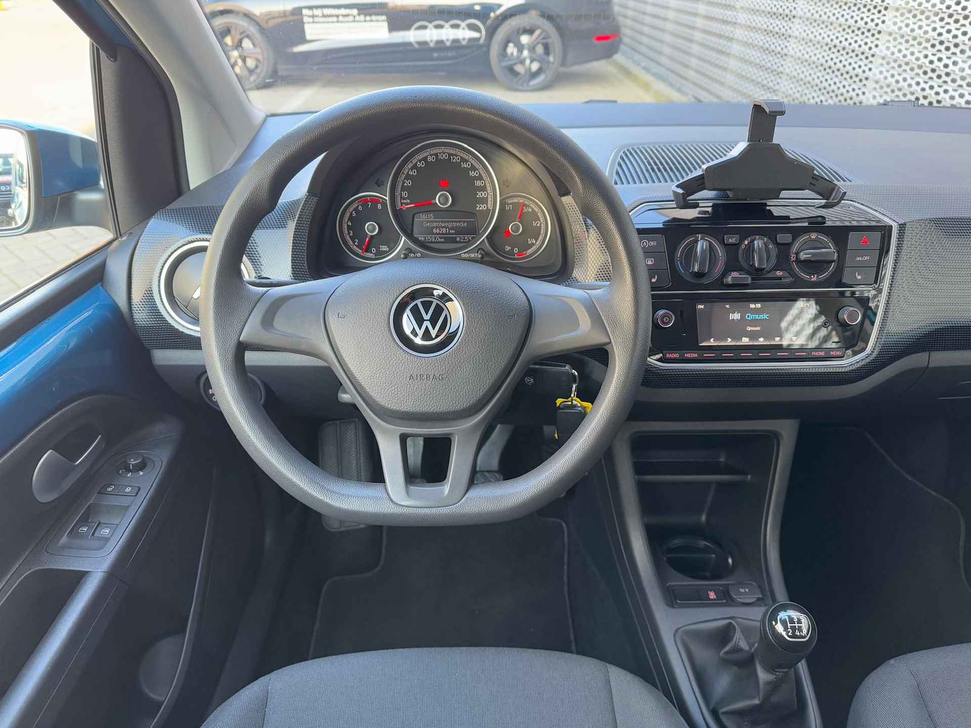 Volkswagen up! 1.0 / Airco / Stoelverwarming / Achteruitrijcamera - 15/27