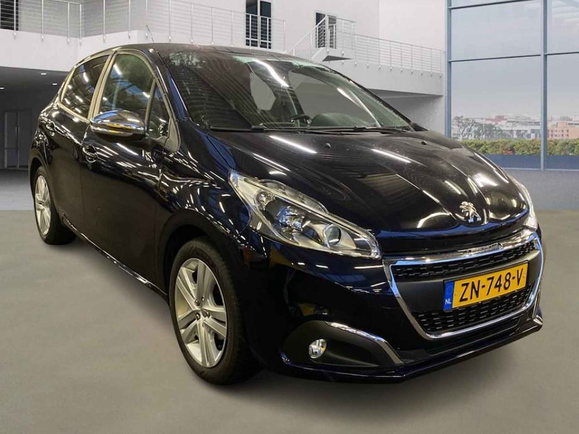 Peugeot 208 1.2 PureTech Signature 59.300 km + NAP 2e Eig. NL-auto - 2/25