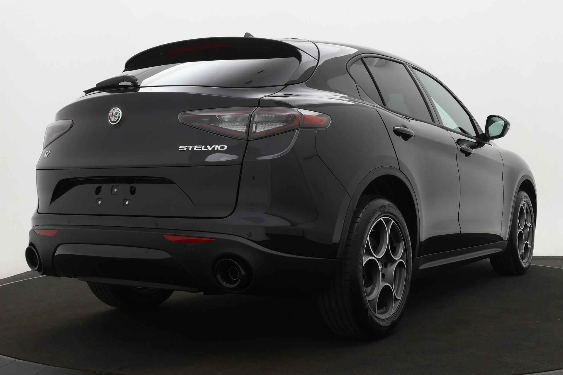 Alfa Romeo Stelvio 2.0 T 280PK GME AWD SPRINT | Leder+mem | Ad. Cruise | Stoel/stuurverw. | Faceliftmodel van €88.155,- nu € 68.445,- - 5/33