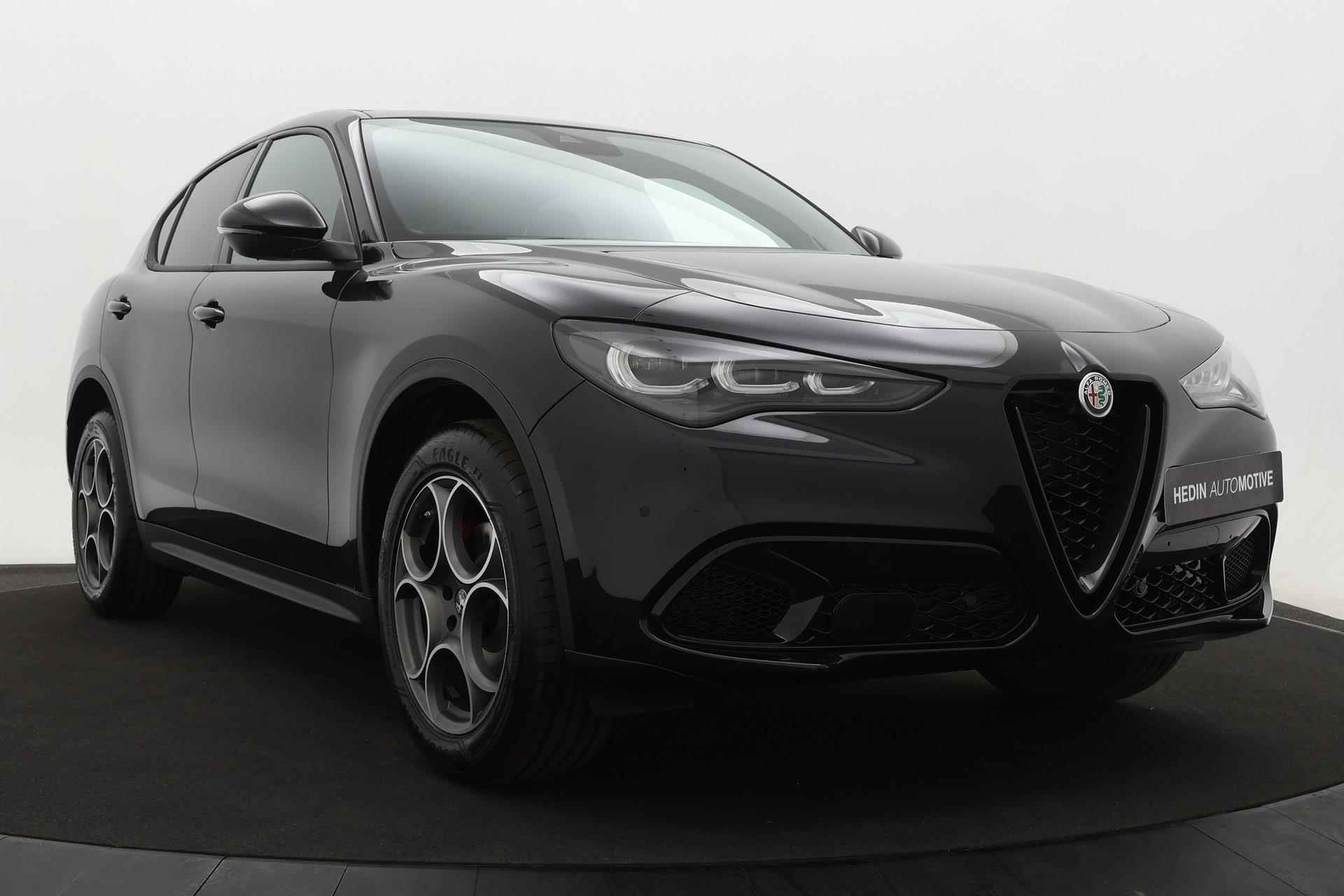 Alfa Romeo Stelvio 2.0 T 280PK GME AWD SPRINT | Leder+mem | Ad. Cruise | Stoel/stuurverw. | Faceliftmodel van €88.155,- nu € 68.445,- - 7/33