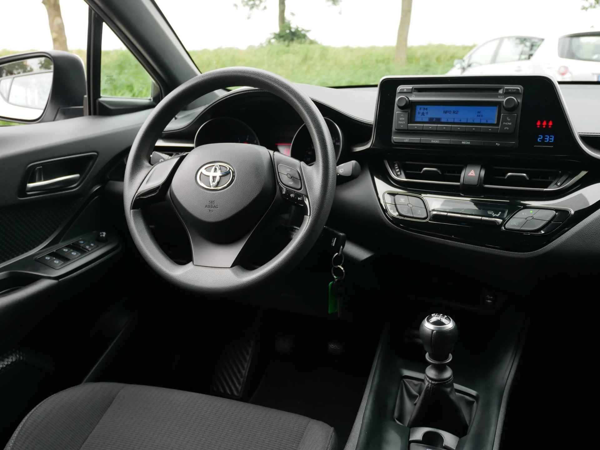 Toyota C-HR 1.2 Comfort | Airco | Cruise | Bluetooth - 2/30