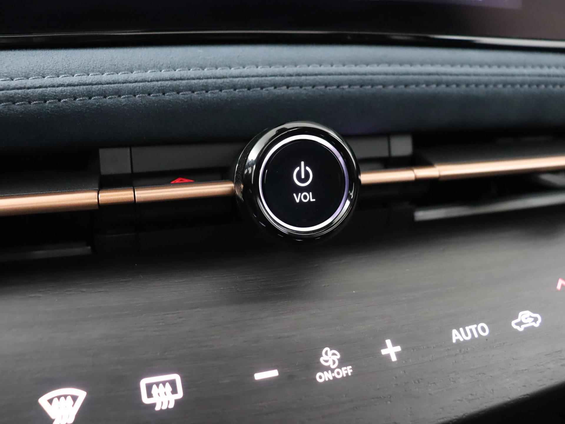 Nissan Ariya Evolve 87 kWh Leather | ACC | e-Pedal | Stoelverwarming voor + achter | Panoramadak | Elektrisch verstelbaar armsteun - 21/41