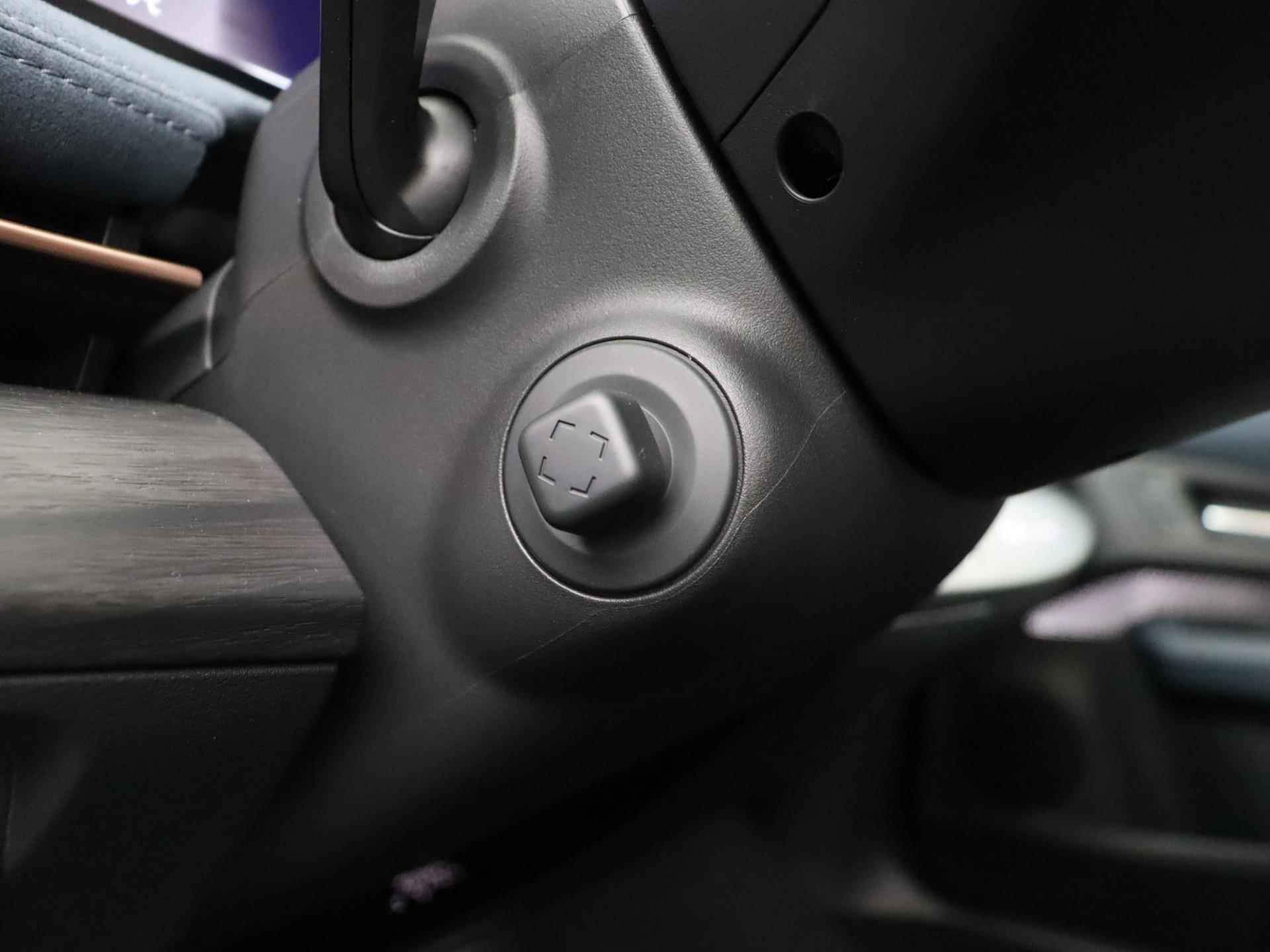 Nissan Ariya Evolve 87 kWh Leather | ACC | e-Pedal | Stoelverwarming voor + achter | Panoramadak | Elektrisch verstelbaar armsteun - 29/41