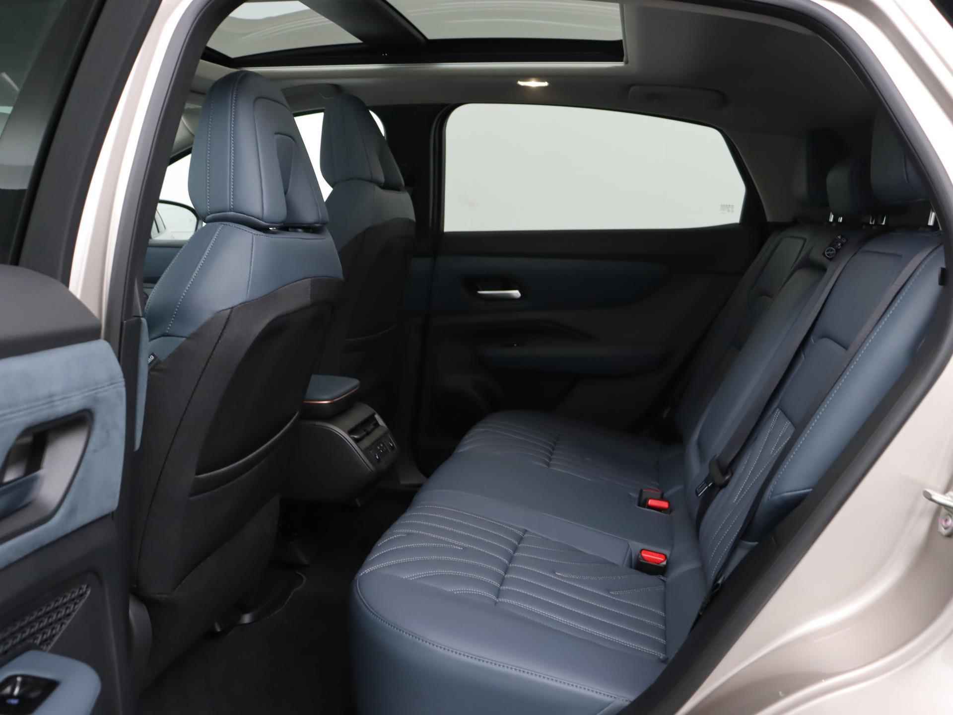 Nissan Ariya Evolve 87 kWh Leather | ACC | e-Pedal | Stoelverwarming voor + achter | Panoramadak | Elektrisch verstelbaar armsteun - 33/41