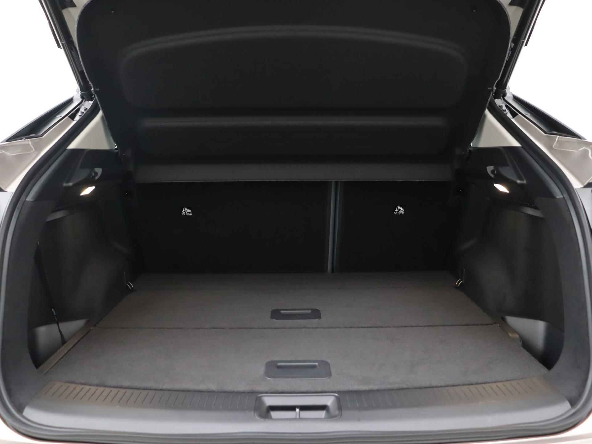 Nissan Ariya Evolve 87 kWh Leather | ACC | e-Pedal | Stoelverwarming voor + achter | Panoramadak | Elektrisch verstelbaar armsteun - 36/41