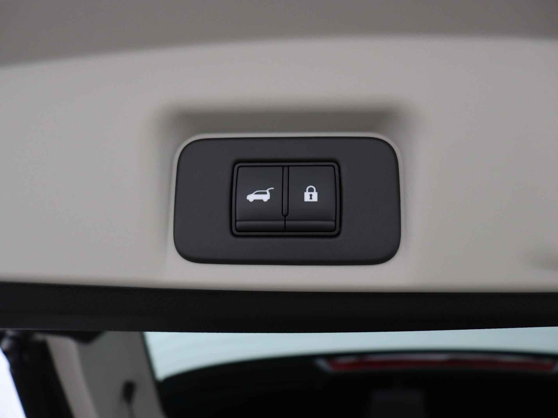 Nissan Ariya Evolve 87 kWh Leather | ACC | e-Pedal | Stoelverwarming voor + achter | Panoramadak | Elektrisch verstelbaar armsteun - 37/41