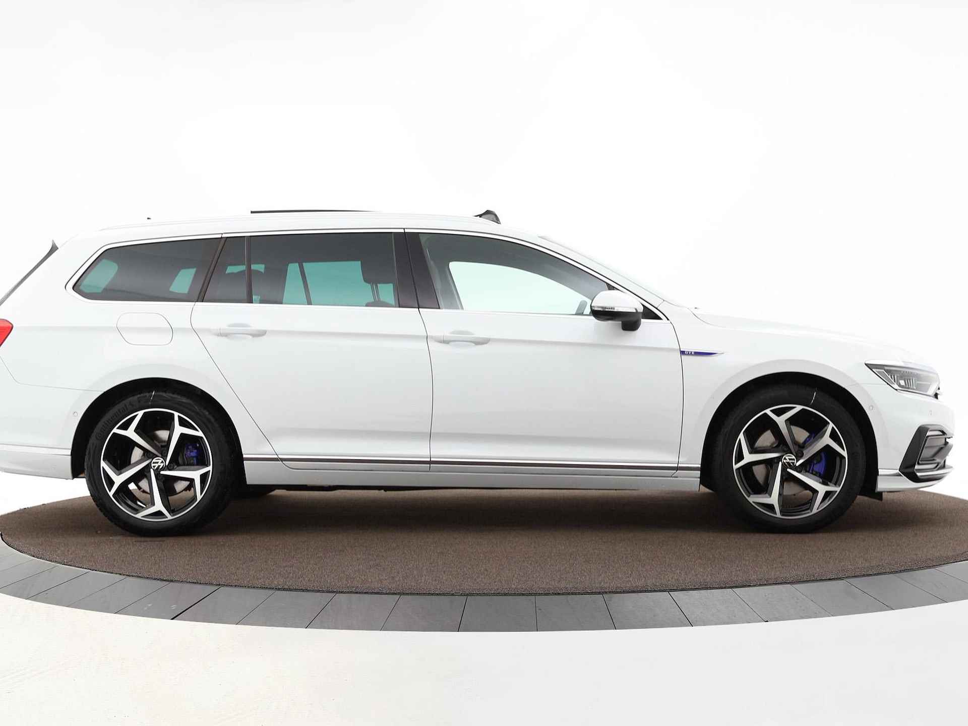 Volkswagen Passat Variant GTE Business 1.4 Tsi 218pk DSG eHybrid Variant · Keyless · 360 Camera · Panoramadak · Trekhaak · IQ.Light · 18'' Inch · Garantie t/m 28-12-2027 of 100.000km - 39/53