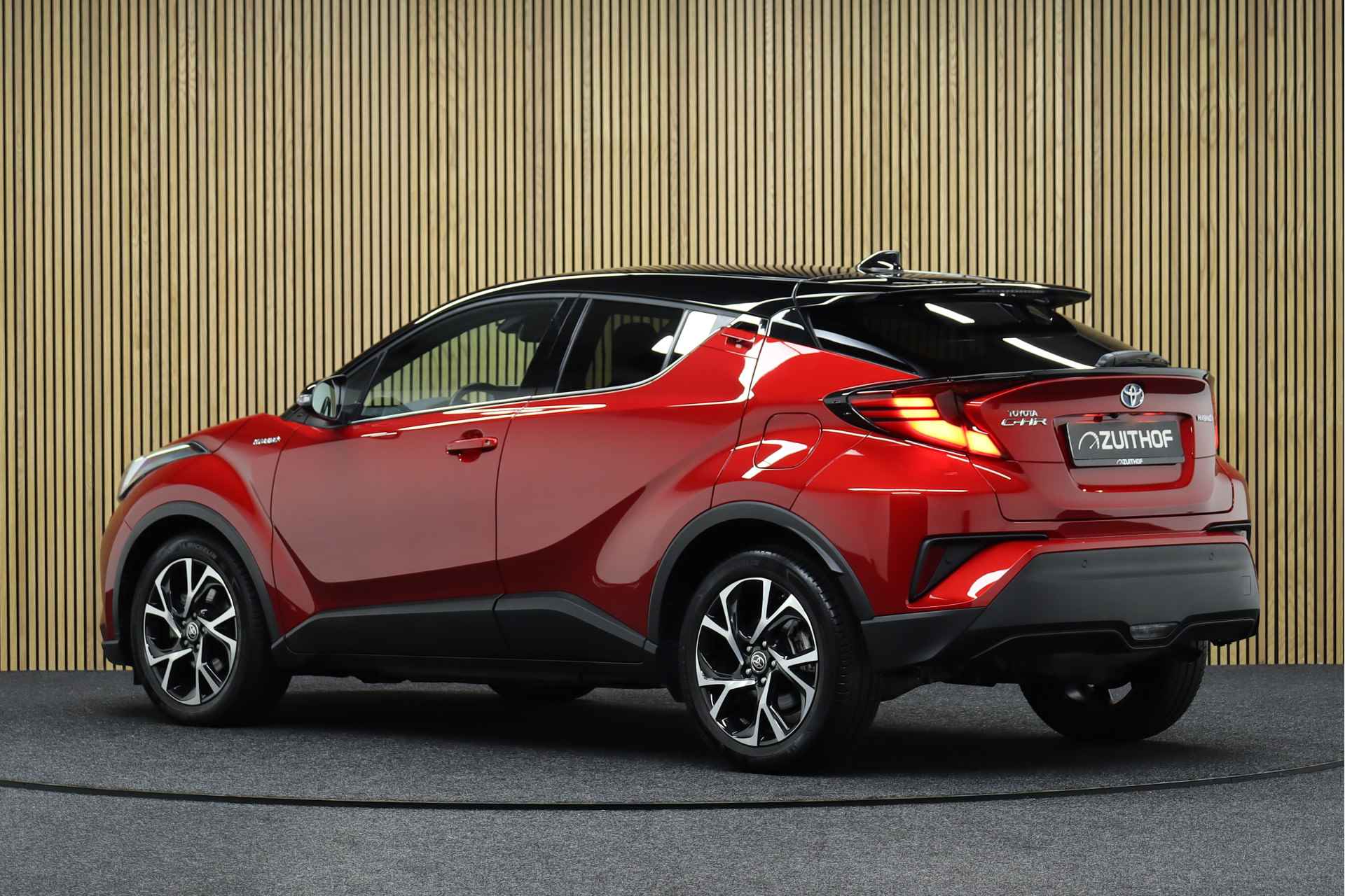 Toyota C-HR 1.8 Hybrid Club Premium | Bi-Tone | Cruise-control | Dodehoekdetectie | Full led - 3/38