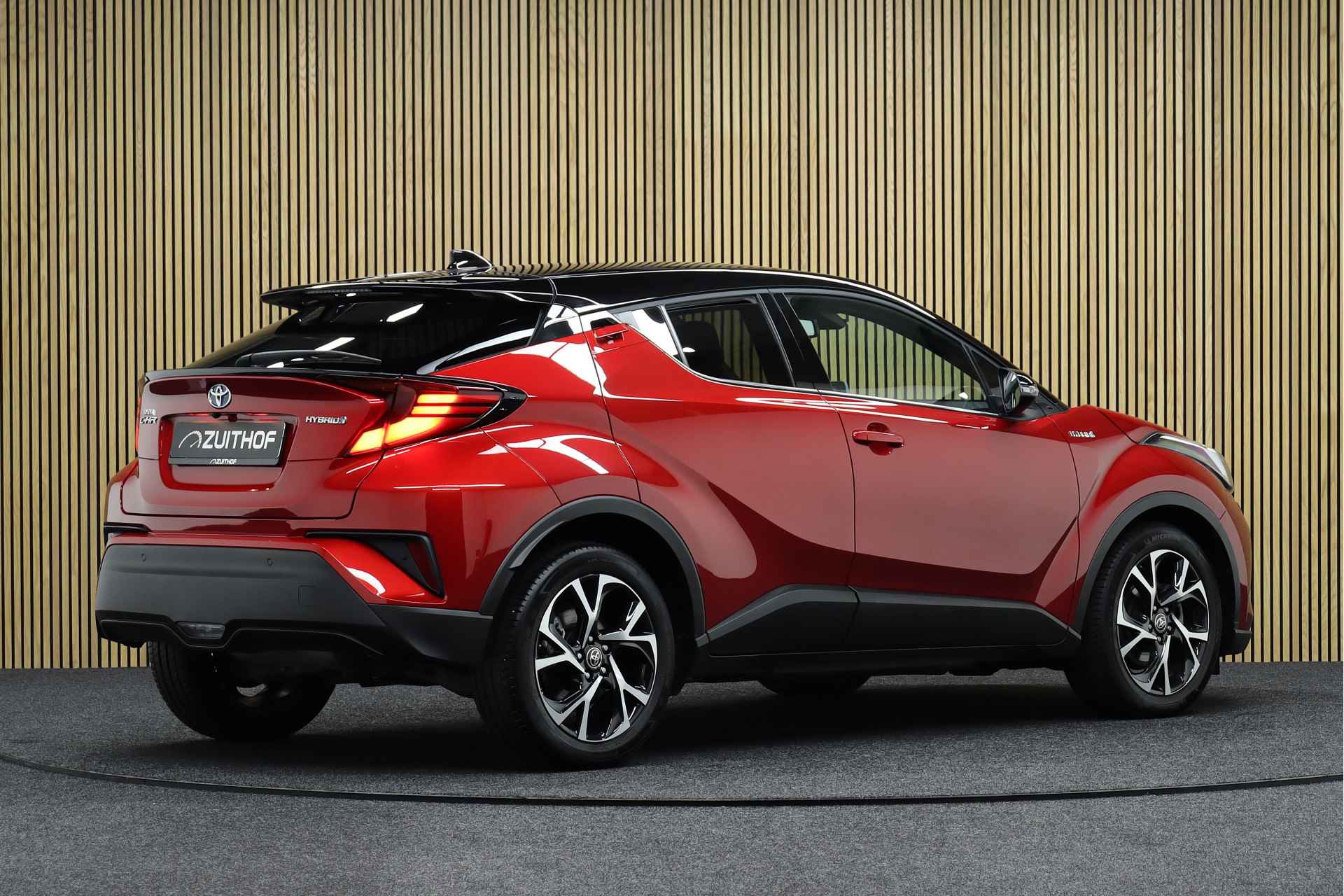 Toyota C-HR 1.8 Hybrid Club Premium | Bi-Tone | Cruise-control | Dodehoekdetectie | Full led - 8/38