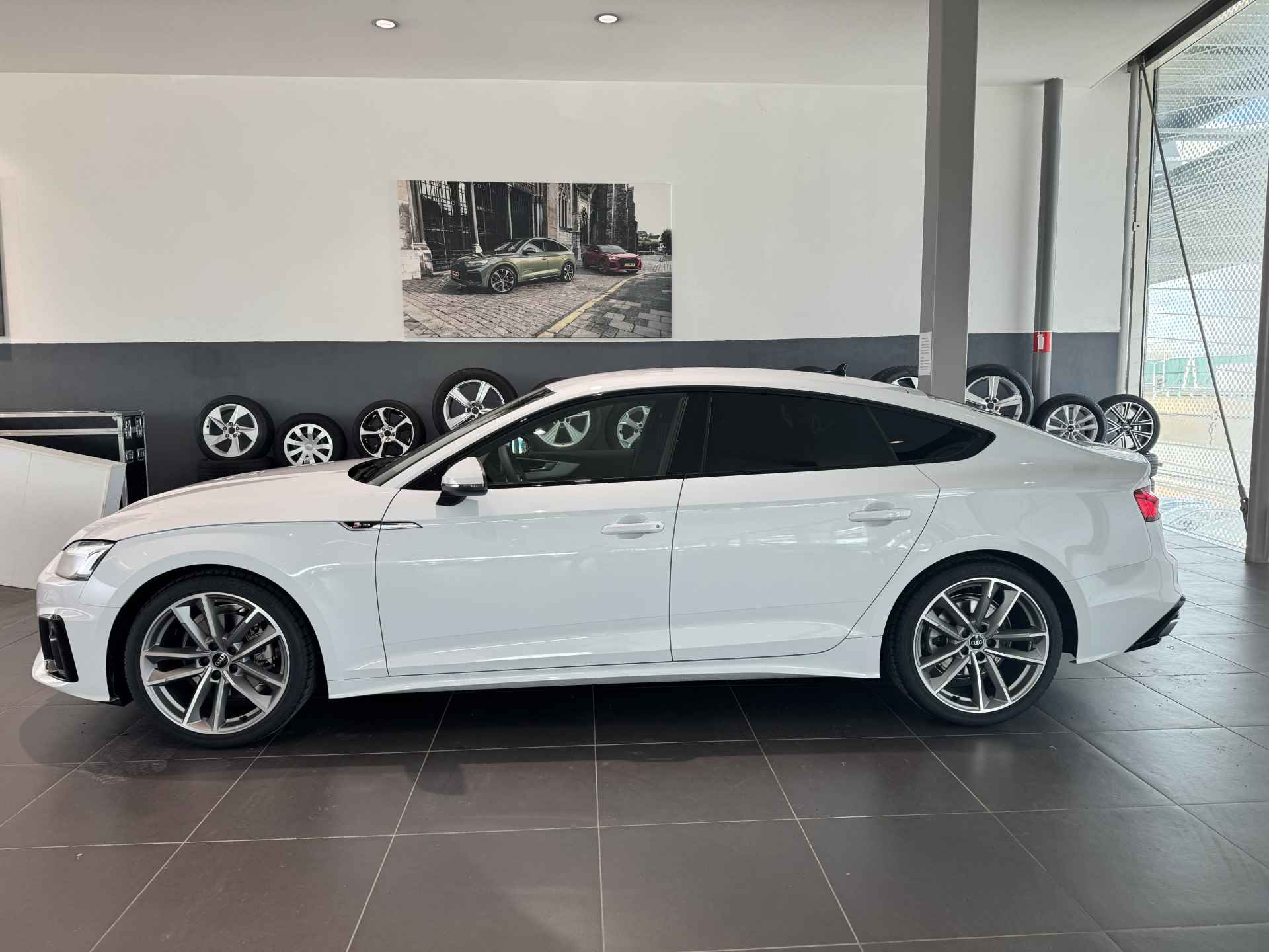 Audi A5 Sportback 35 TFSI 150pk S edition Competition | Optiekpakket zwart plus | Achteruitrijcamera | Stoelverwarming - 5/22