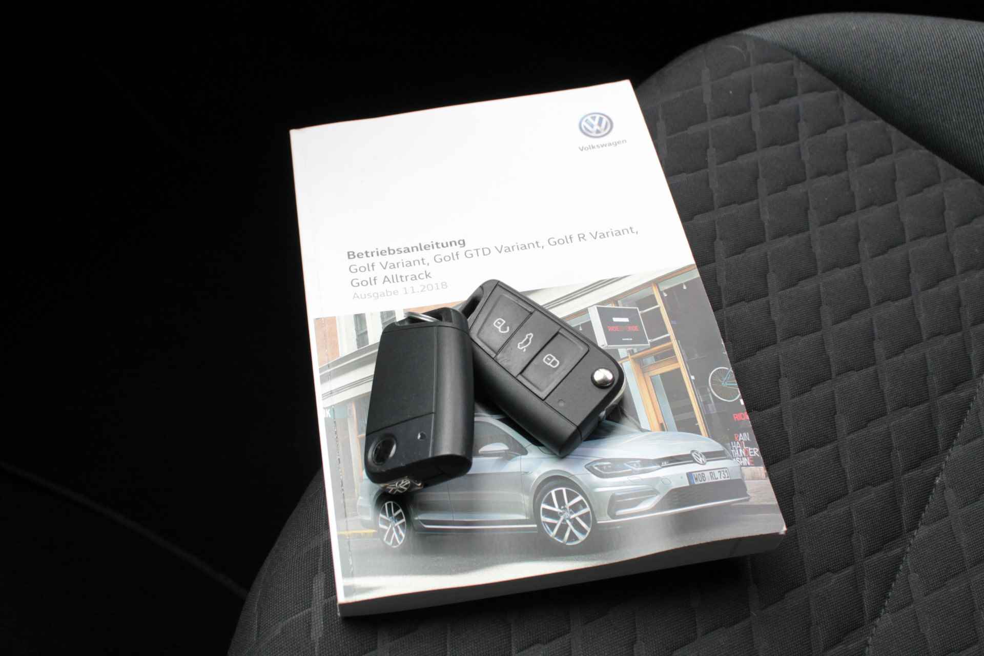 Volkswagen GOLF Variant 1.5 TSI Highline Trekhaak | Camera | CarPlay - 26/29