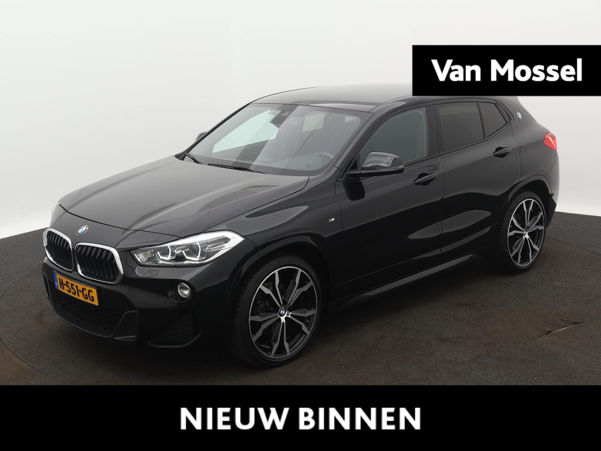 BMW X2 sDrive18i High Executive | M PAKKET | SFEERVERLICHTING | LED VERLICHTING | ELEKTRISCHE ACHTERKLEP | CLIMATE CONTROL | KEYLESS START |